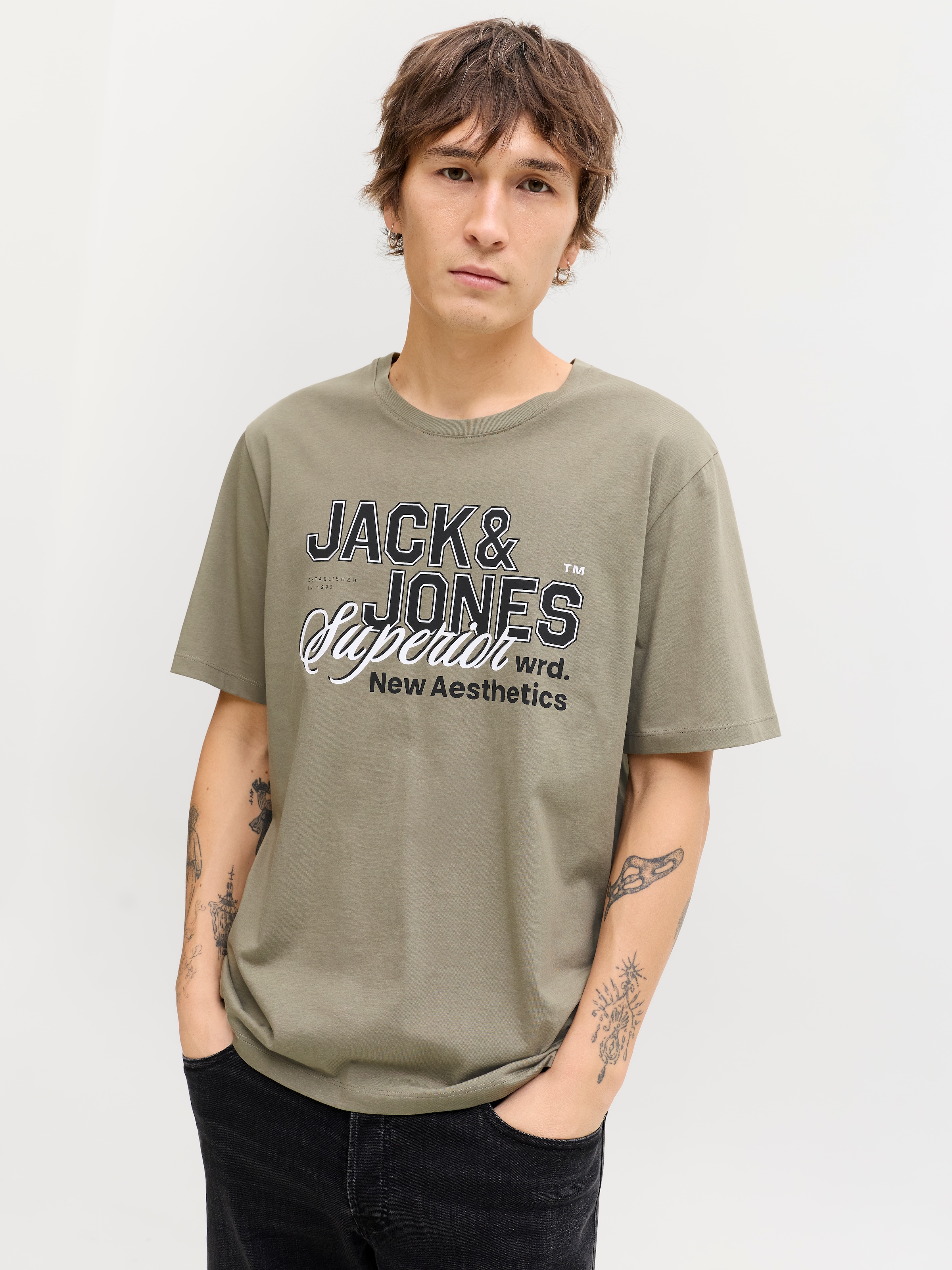 Jack & Jones Rundhalsshirt »JJELOGO TEE SS O-NECK 2 COL SS26 SN« mit Grafikprint