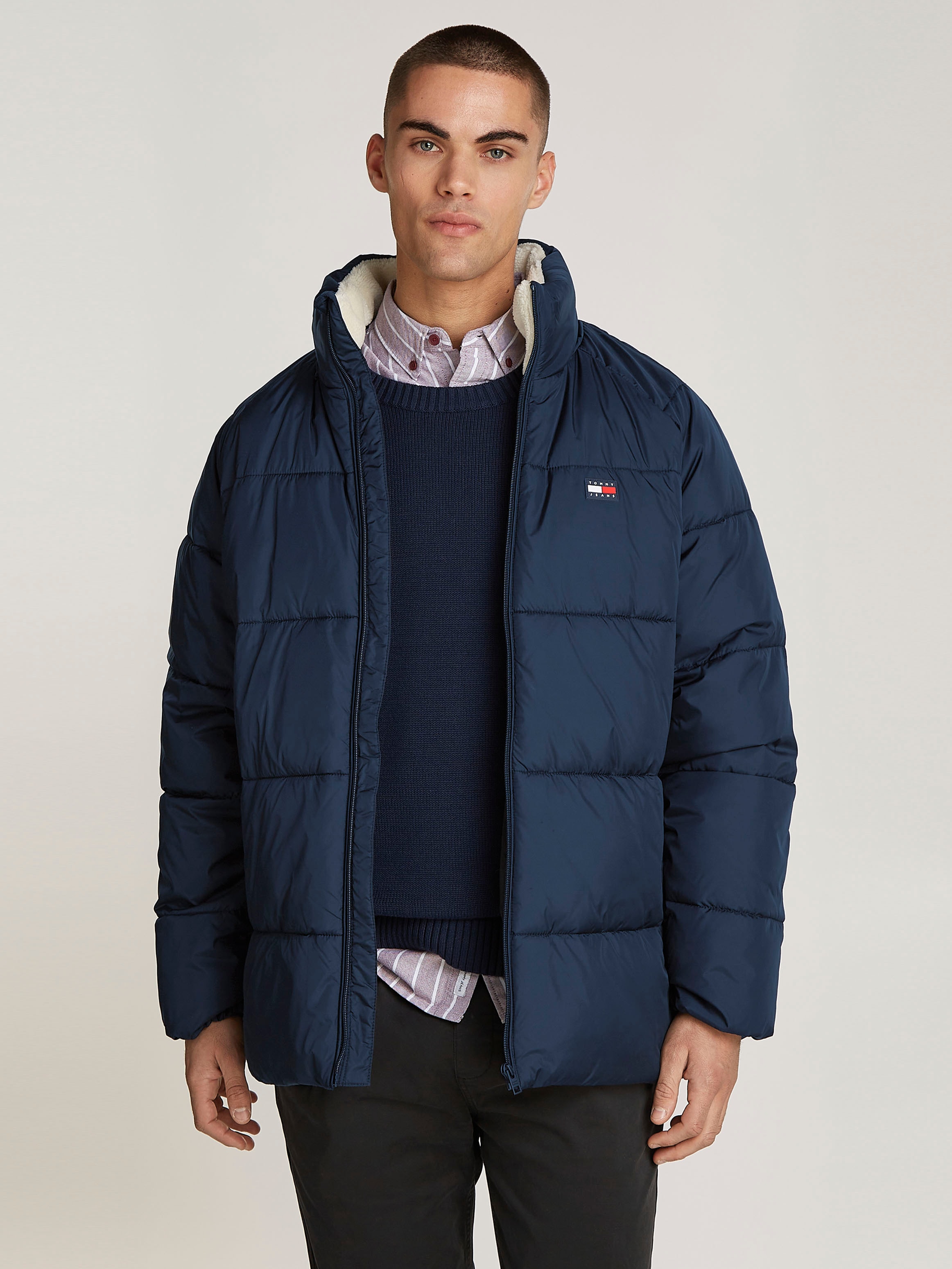 Tommy Jeans Steppjacke "TJM POLY PUFFER EXT" ohne Kapuze Winterjacke mit St günstig online kaufen