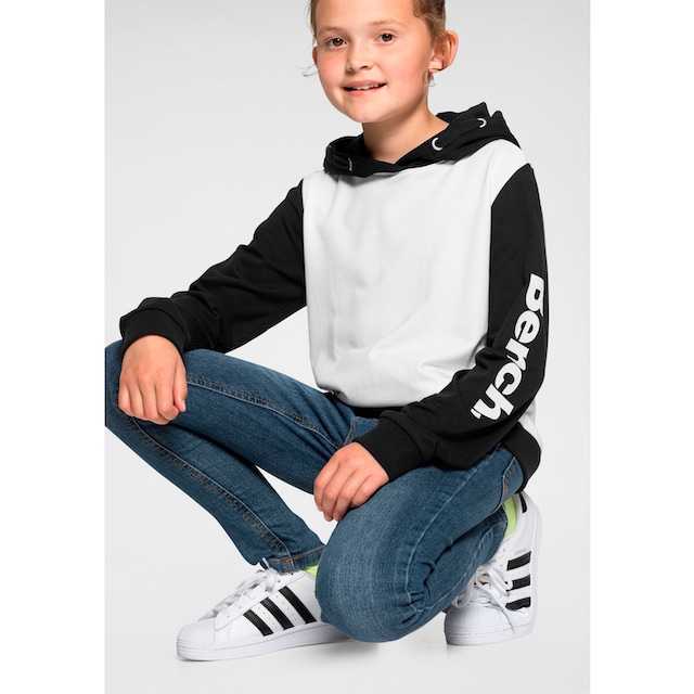 Bench. Kapuzensweatshirt, in kurzer Form online kaufen | BAUR