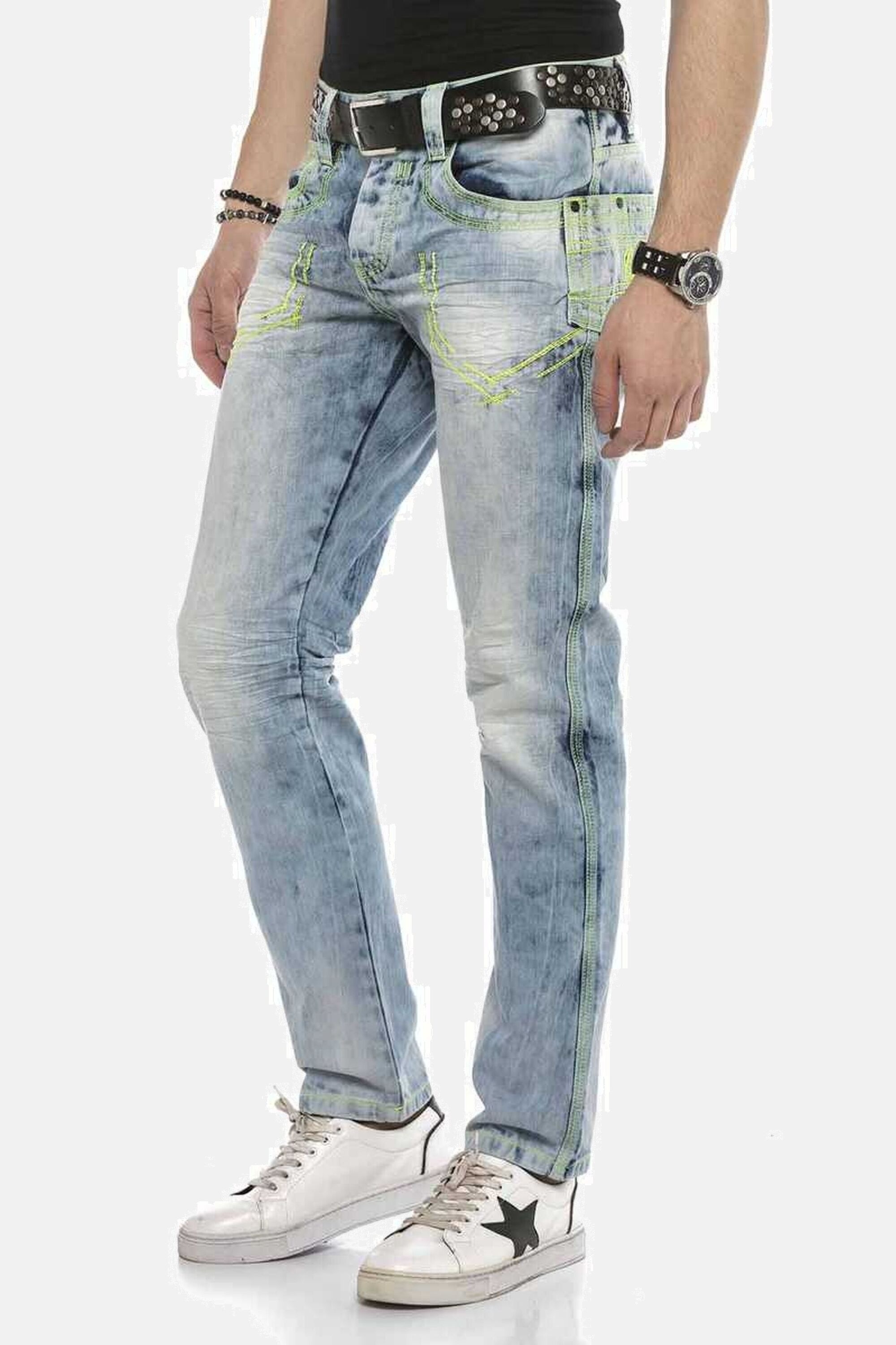 Cipo & Baxx Regular-fit-Jeans »DENIM«, bequeme Jeans mit heller Waschung, CD596