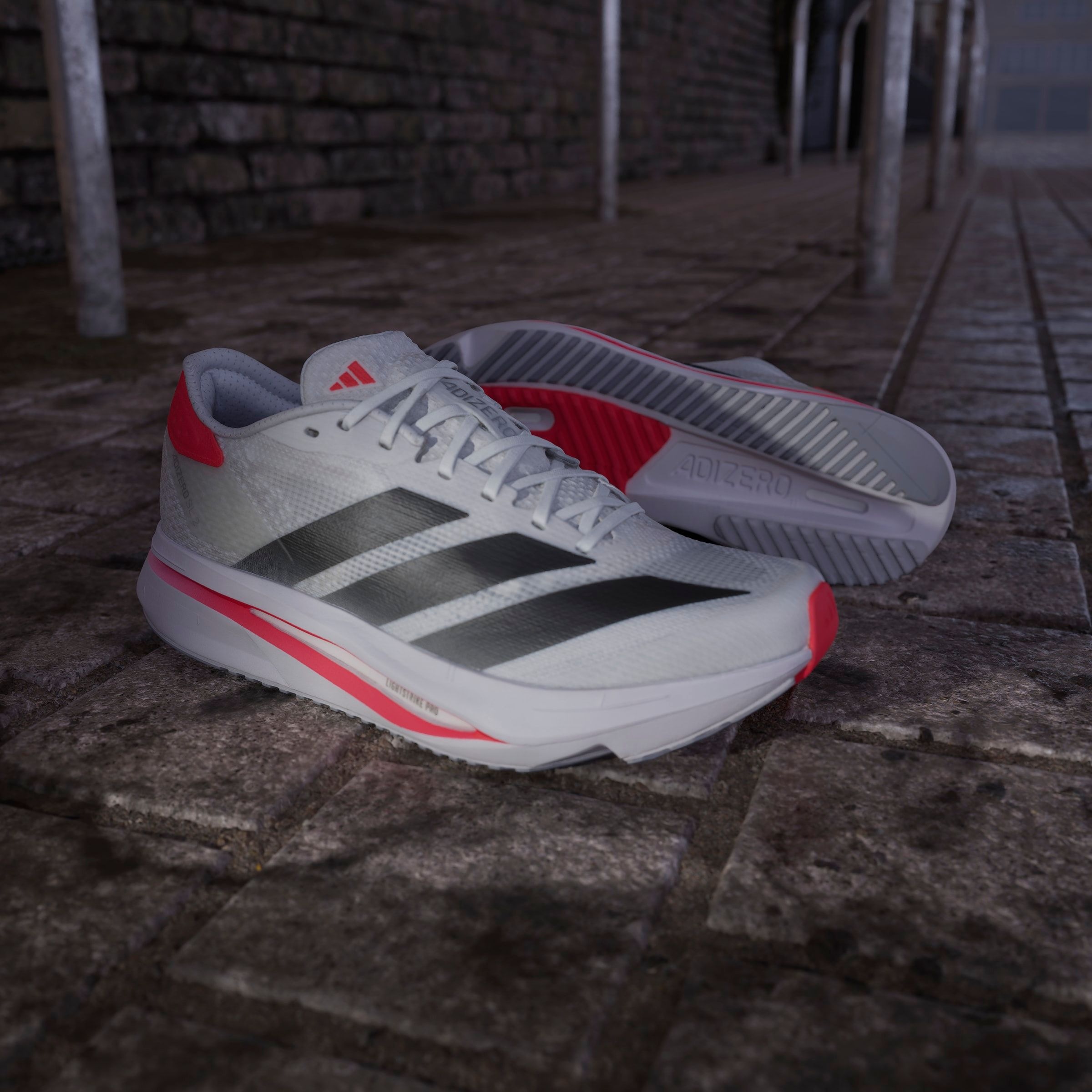 adidas Performance Laufschuh »ADIZERO SL2«, mit Lightstrike-Sohle