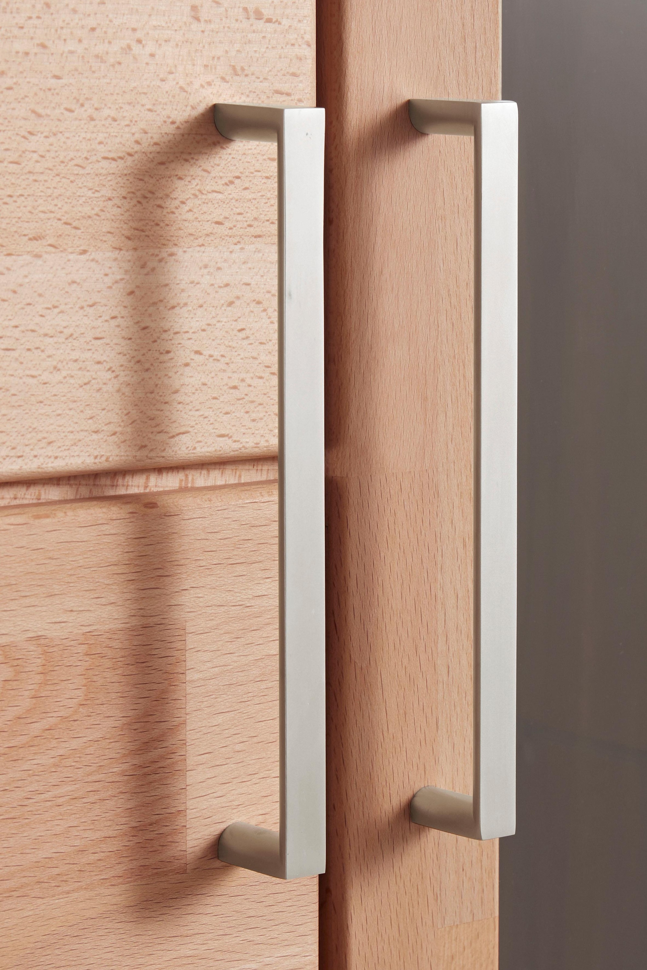 Home affaire Vitrine »Logo,190cm hoch,42 cm tief,Fronten Massivholz,10Fächer«, Korpus aus Holzwerkstoff,Griffe und Scharniere aus Metall