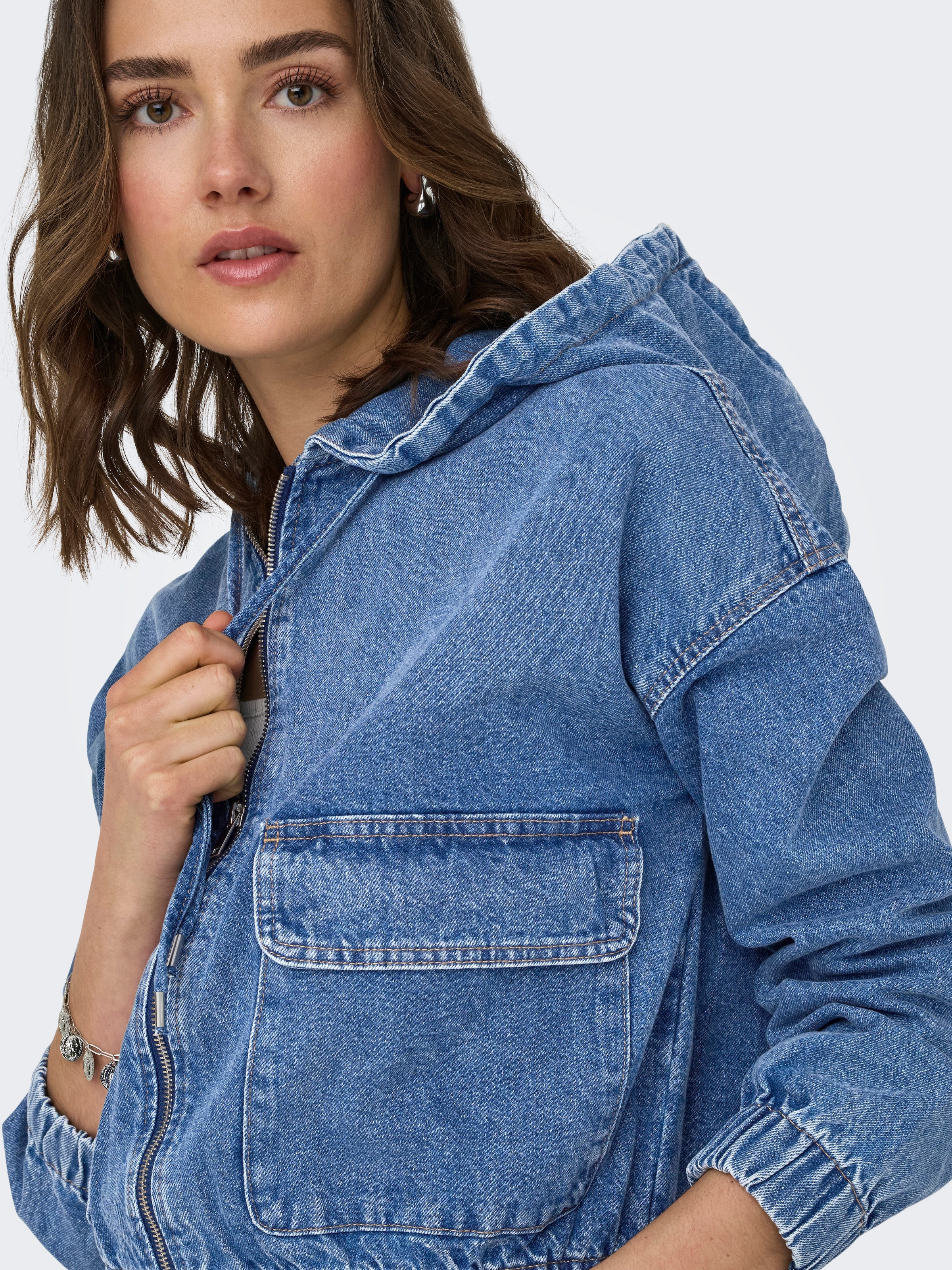 ONLY Jeansjacke »ONLKENZIE L/S DNM JACKET AKM«, mit Kapuze