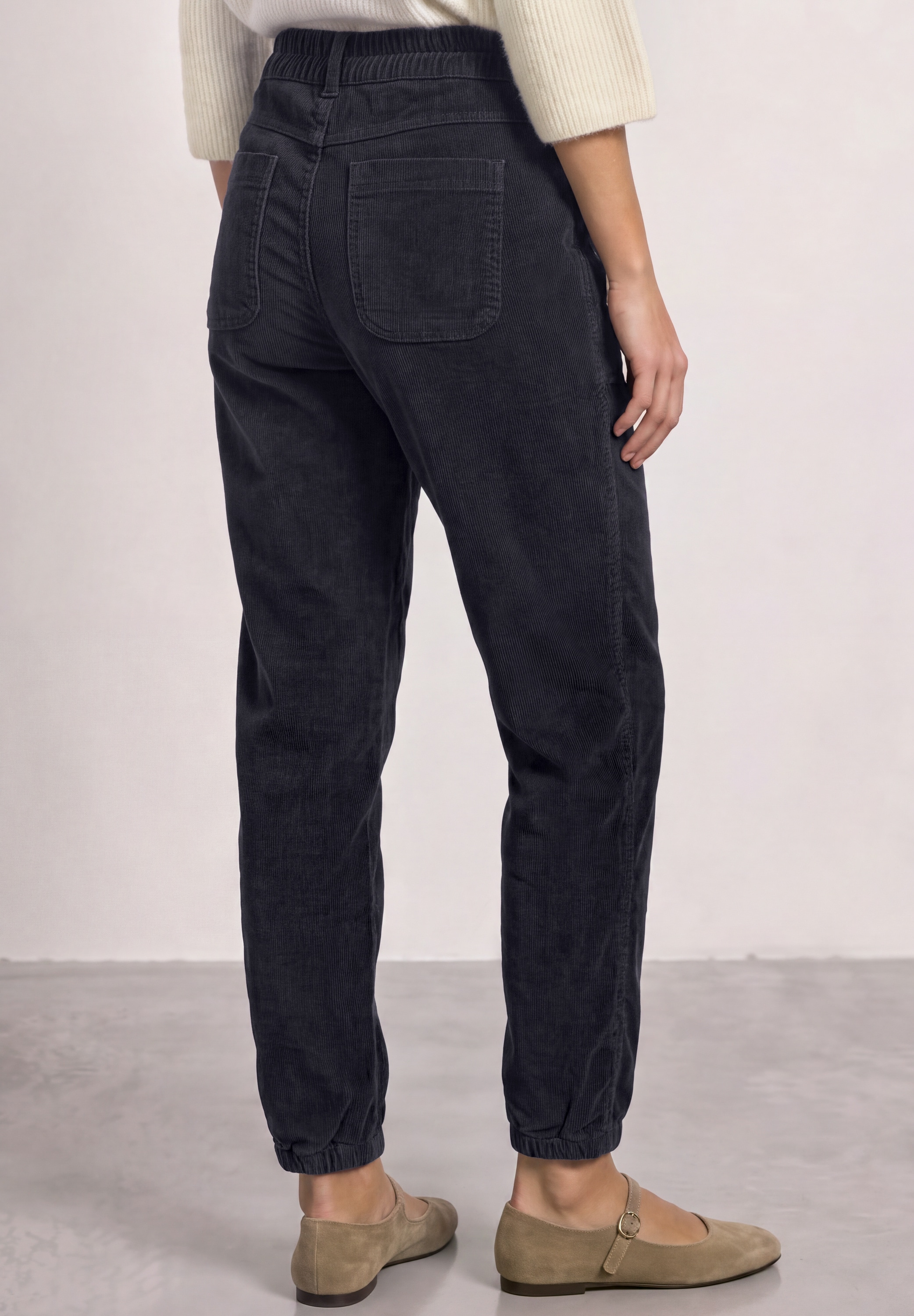 STREET ONE Cordhose »Style Karlie«  Barrel Leg / Elastikbund / mit Stretch