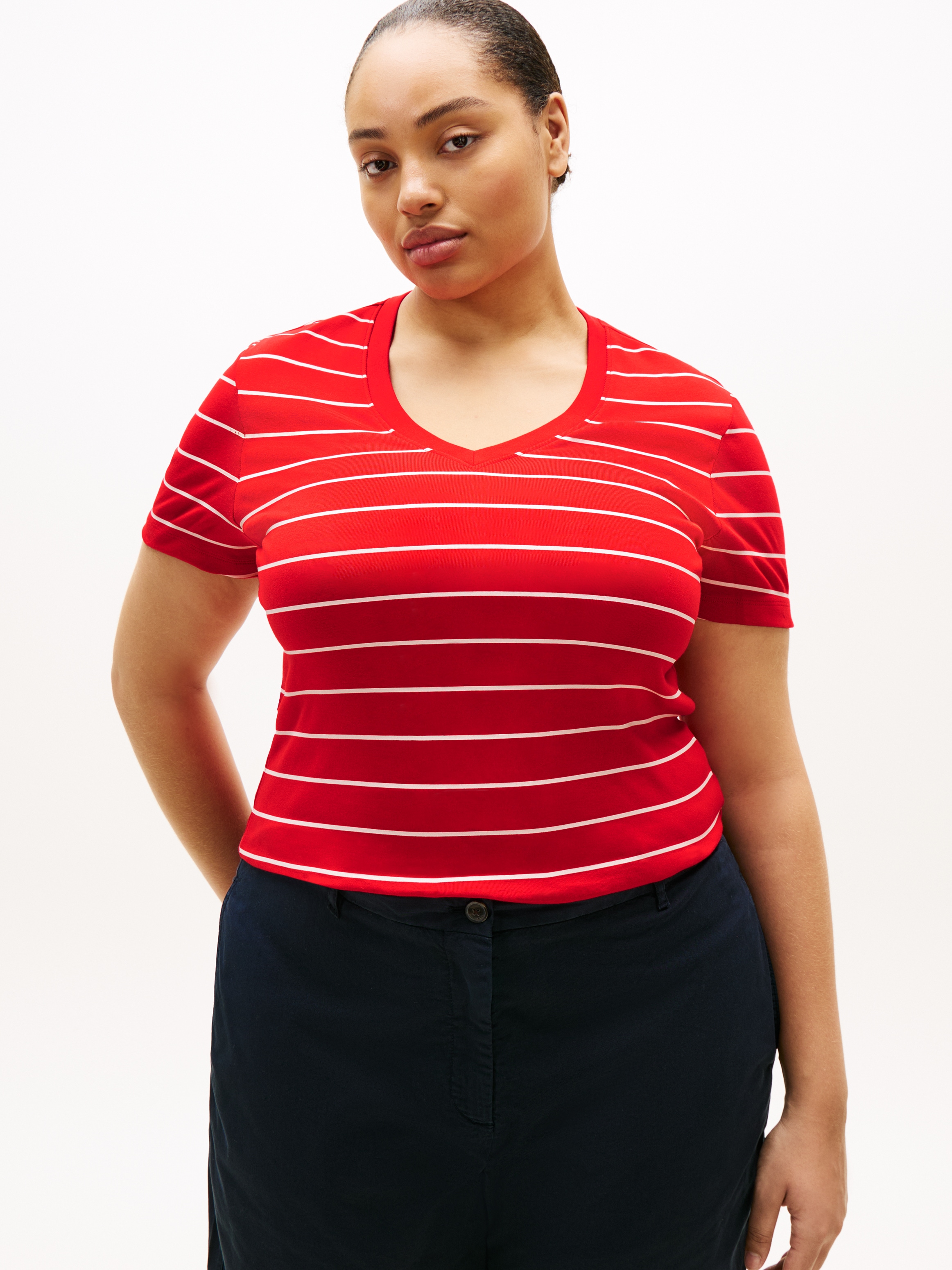 Tommy Hilfiger Curve V-Shirt "CRV SLIM CODY V-NK SS" in großen Größen, Baum günstig online kaufen