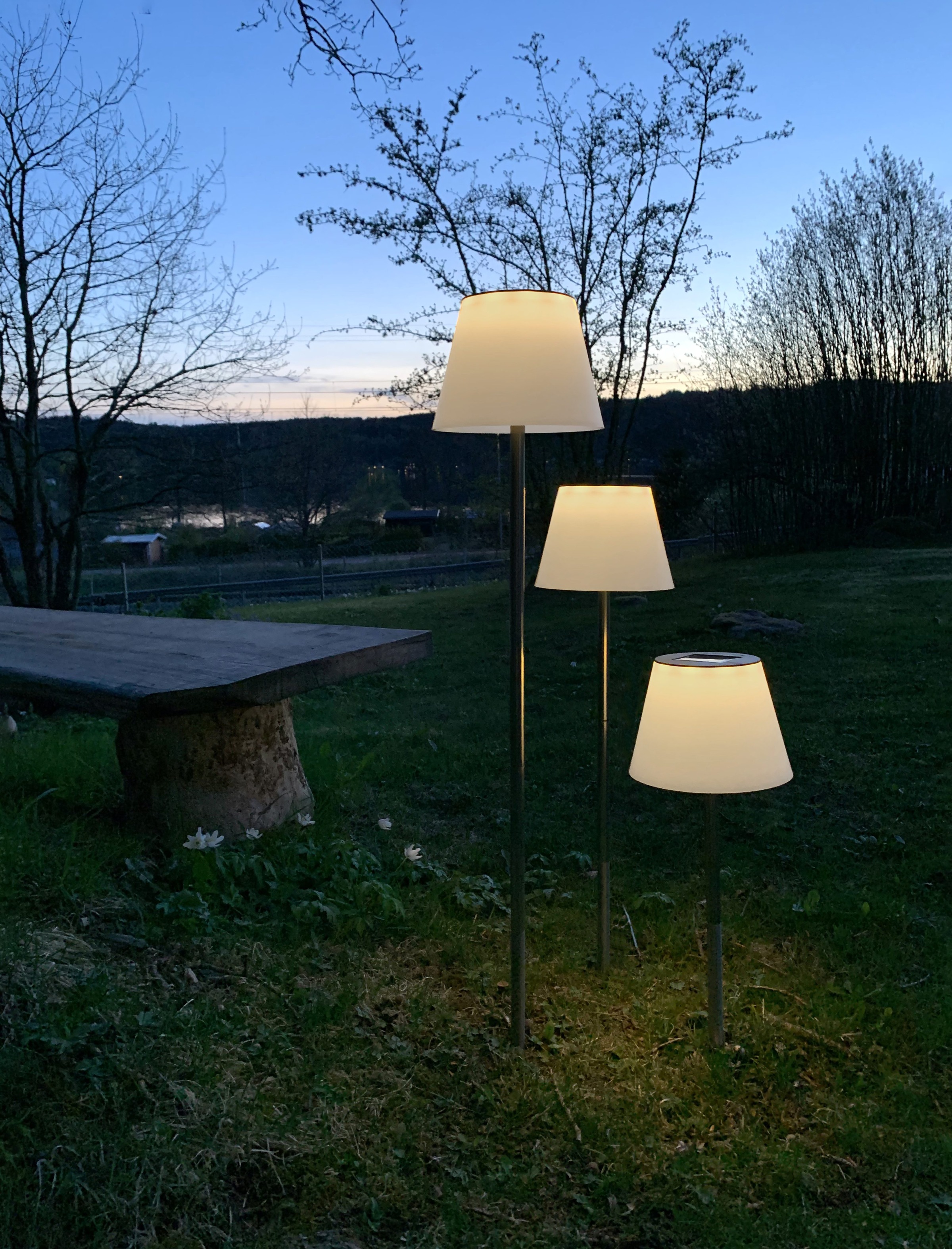 Parforce Traditional Hunting LED Solarleuchte »Solarlampe Solini« LED-Board 1 Stk. Warmweiß variable Höhe bis 90cm, weißer Schirm, 15lm, Dämmerungssensor