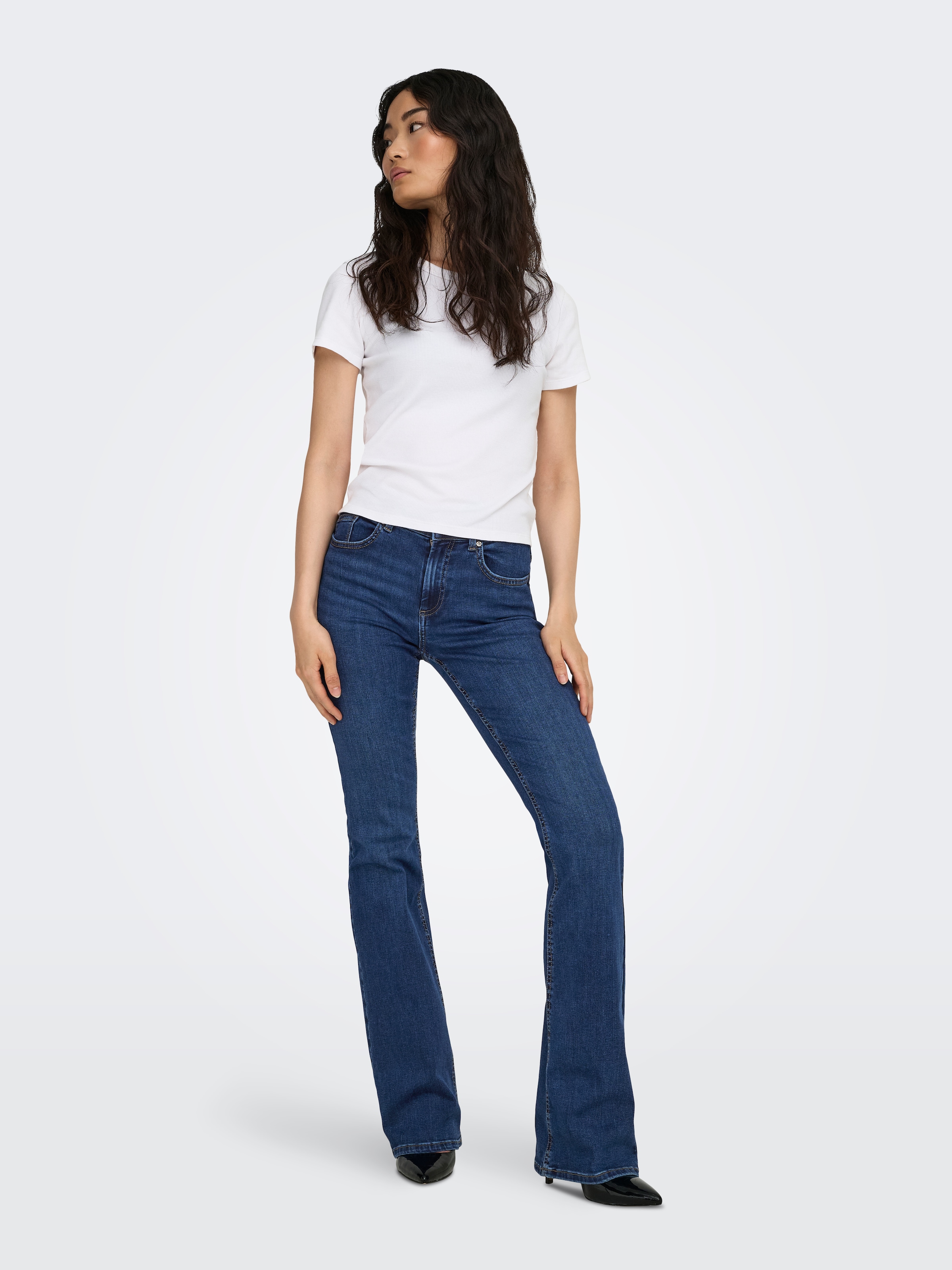 ONLY Bootcut-Jeans »ONLBLUSH MW B-POC FLARED DNM PIM134 NOOS«