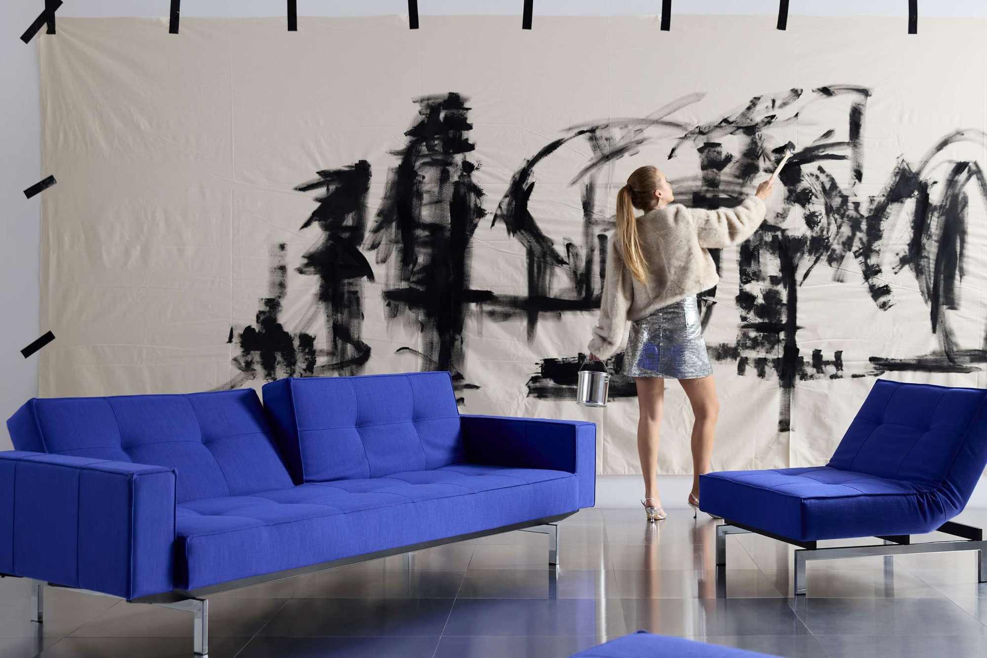 INNOVATION LIVING ™ Schlafsofa »Splitback, Rückenlehnen einzeln verstellbar, mit Federkern« mit chromglänzenden Beinen, in skandinavischen Design