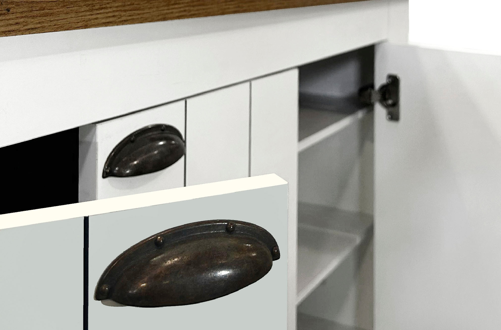 INOSIGN Schuhschrank »FIGO, Made in Italy – Schuhkommode,Schuhregal für ca. 30 Paar Schuhe«, (1 St.), 3-Türig, Siebdruck-dekorative Fräsungen, 10 Fächer, Höhe: 100 cm