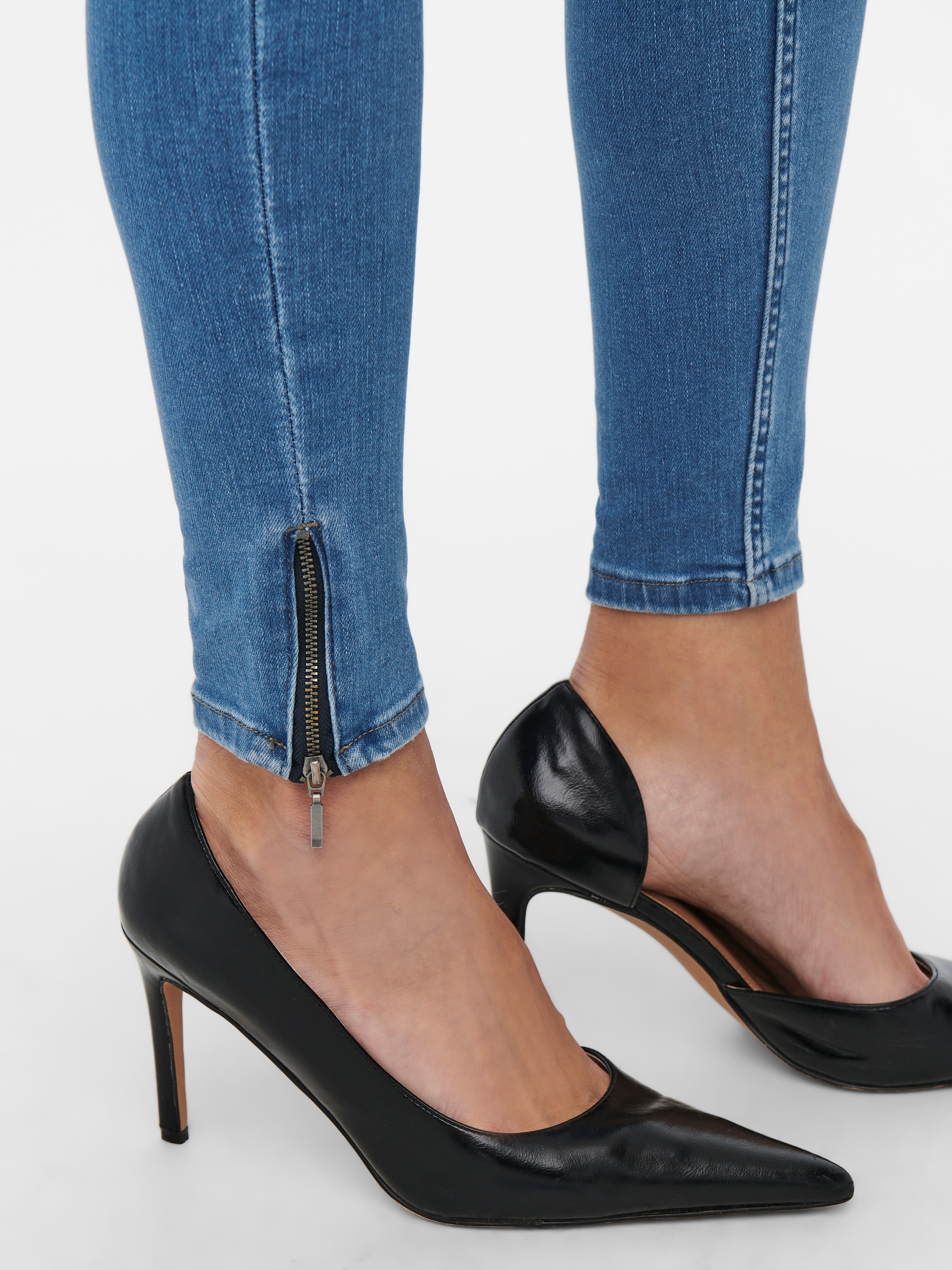 ONLY "ONLBLUSH MID SKINNY ANKLE ZIP DNM BOX" günstig online kaufen