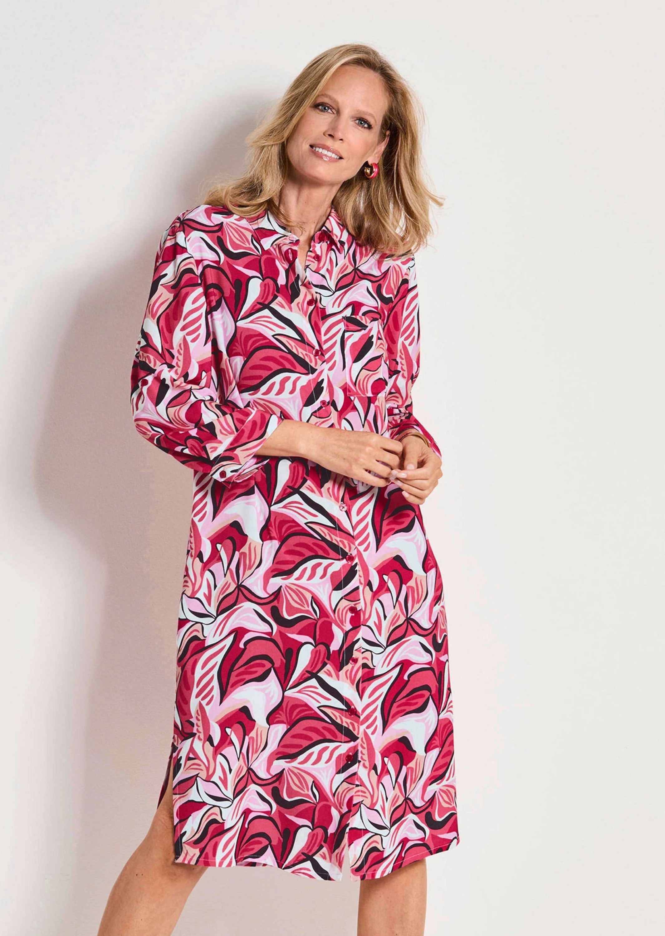 GOLDNER Sommerkleid »Kurzgröße Hemdblusenkleid mit Blätterprint«