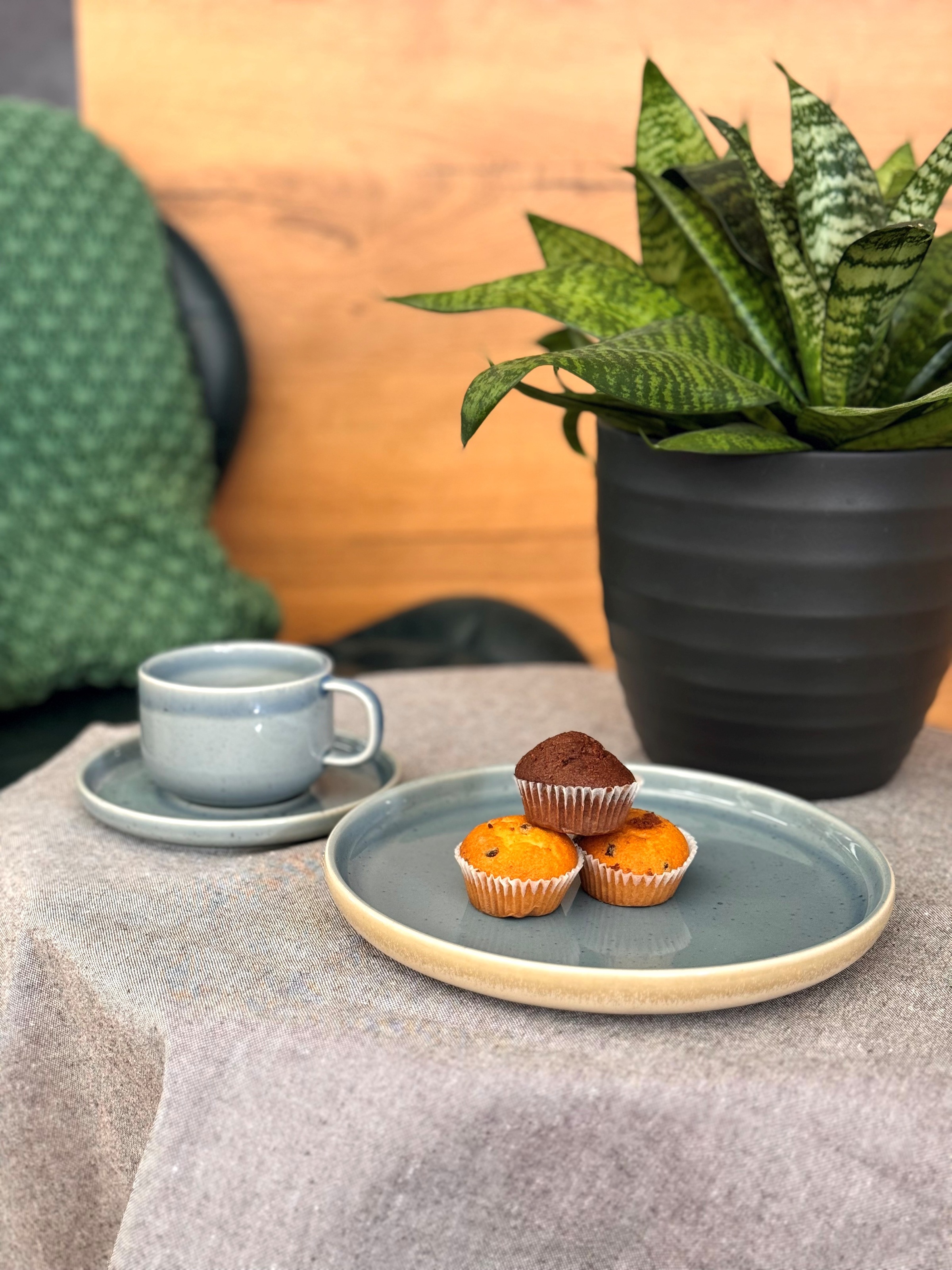 MÄSER Frühstücks-Geschirrset »CANDY, aus Steinzeug«, (Set, 12 tlg.), Geschirr-Set, Service