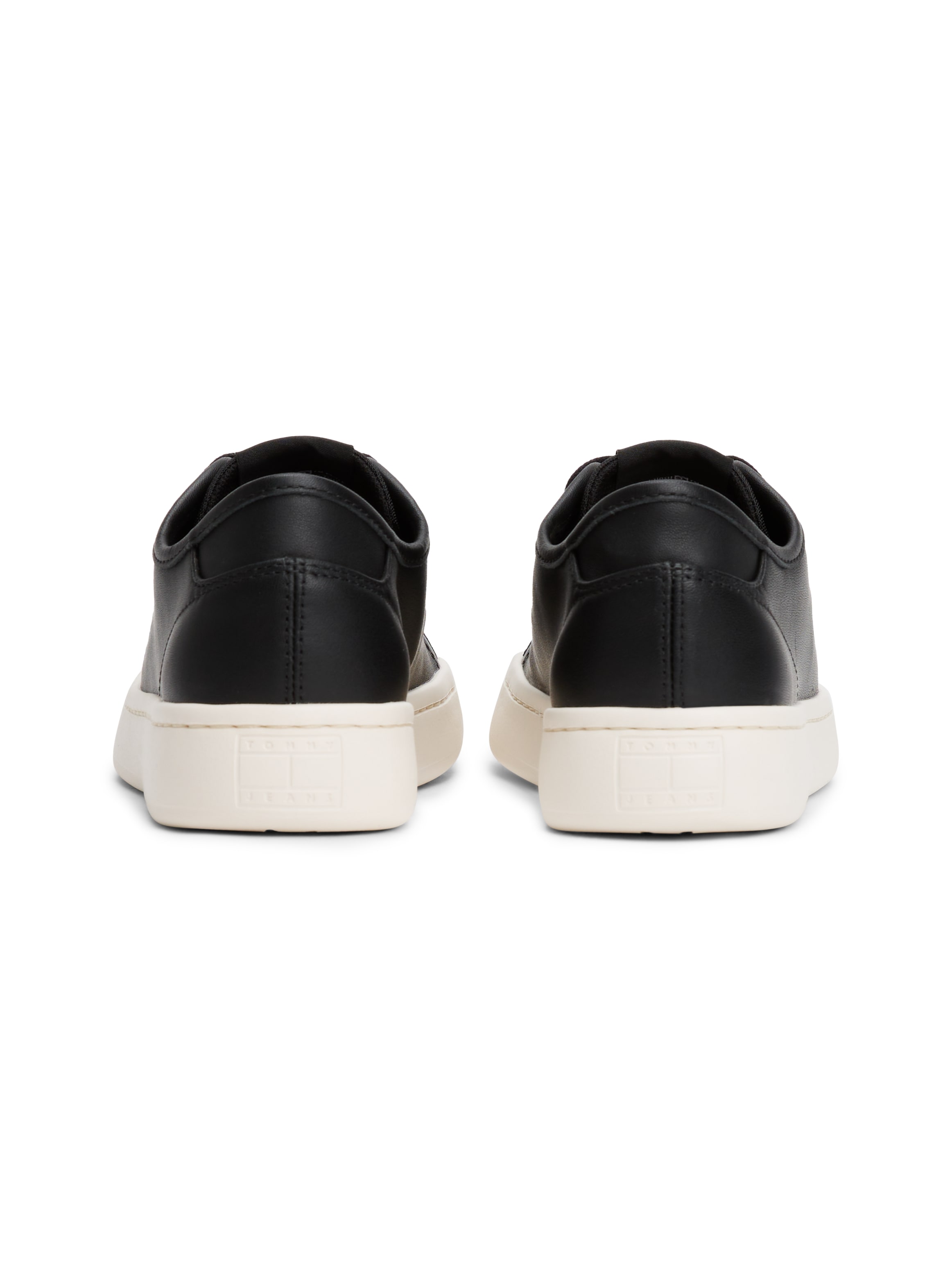 Tommy Jeans Plateausneaker »TJW LIGHTWEIGHT COURT SNEAKER«, Freizeitschuh, Halbschuh, Schnürschuh mit plakativer Logoflag