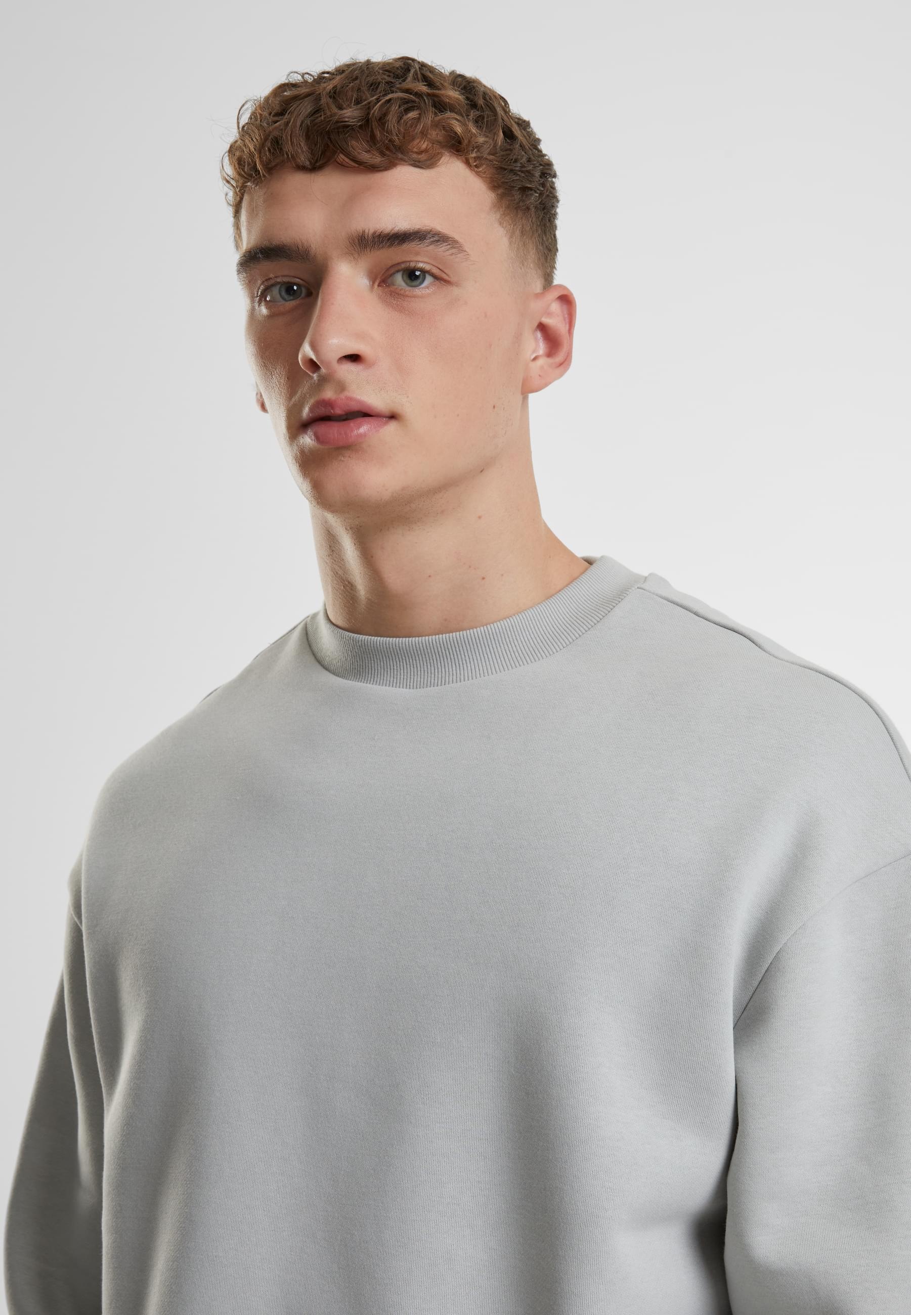 URBAN CLASSICS Rundhalspullover »Urban Classics Fluffy Crewneck«, (1 tlg.)