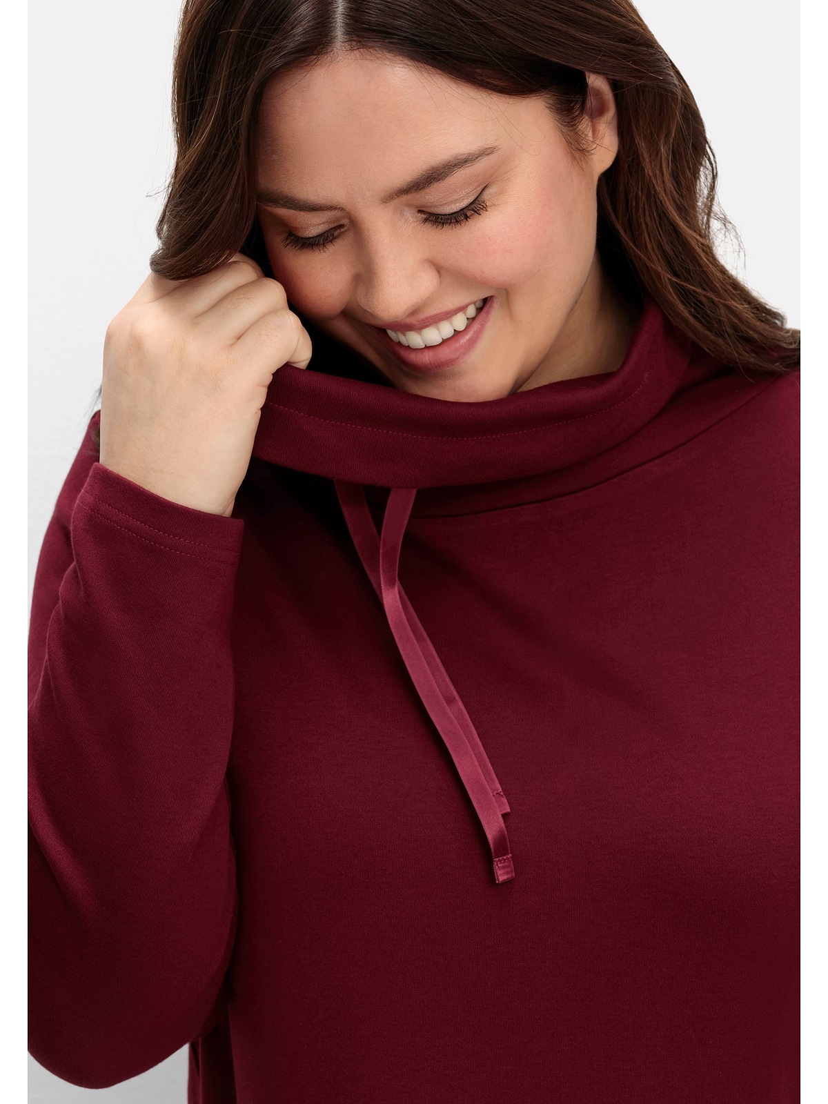 Sheego Sweatshirt »Große Größen«, in A-Linie mit Stehkragen