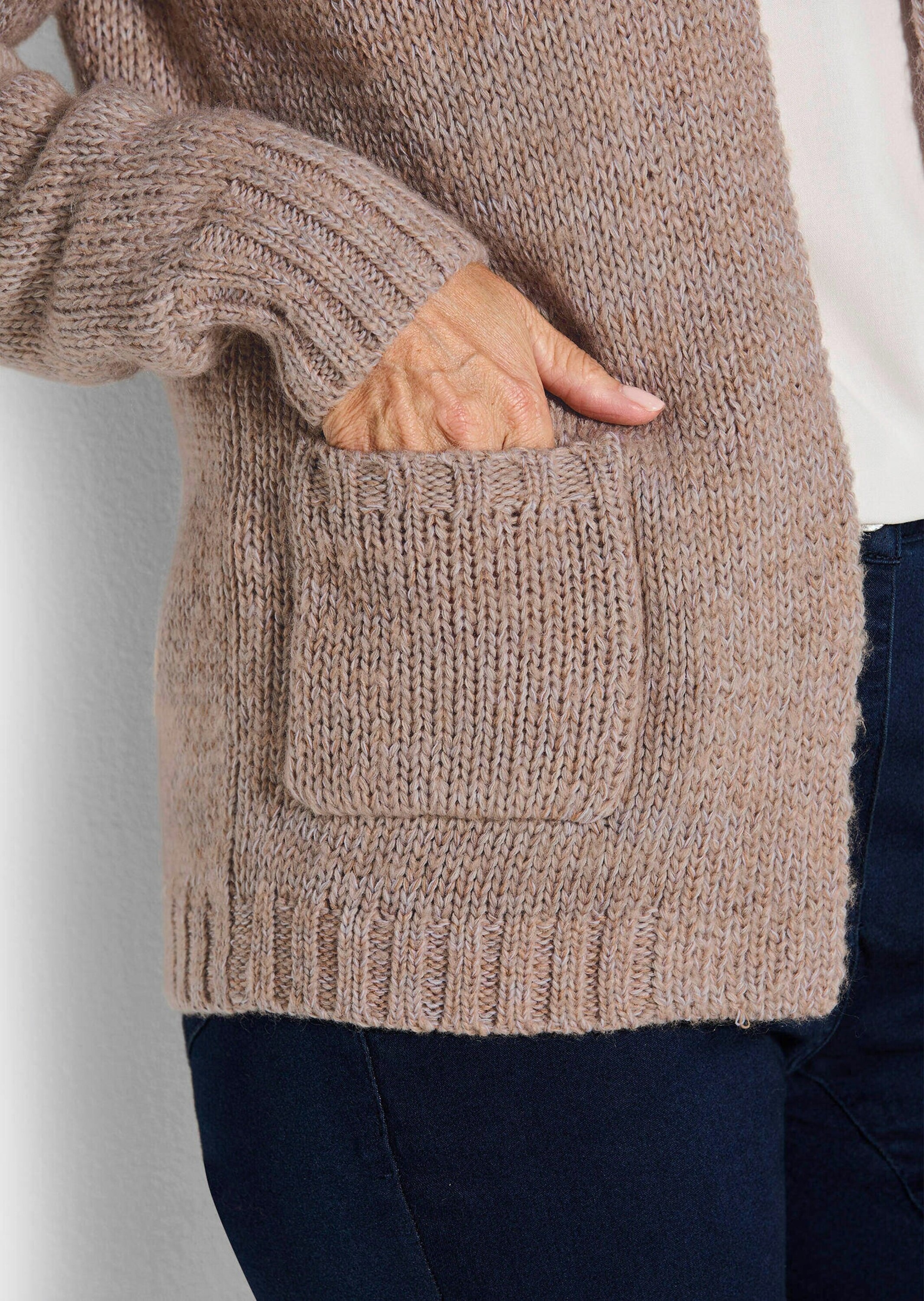 GOLDNER Strickjacke »Strickjacke mit aufgesetzten Taschen«