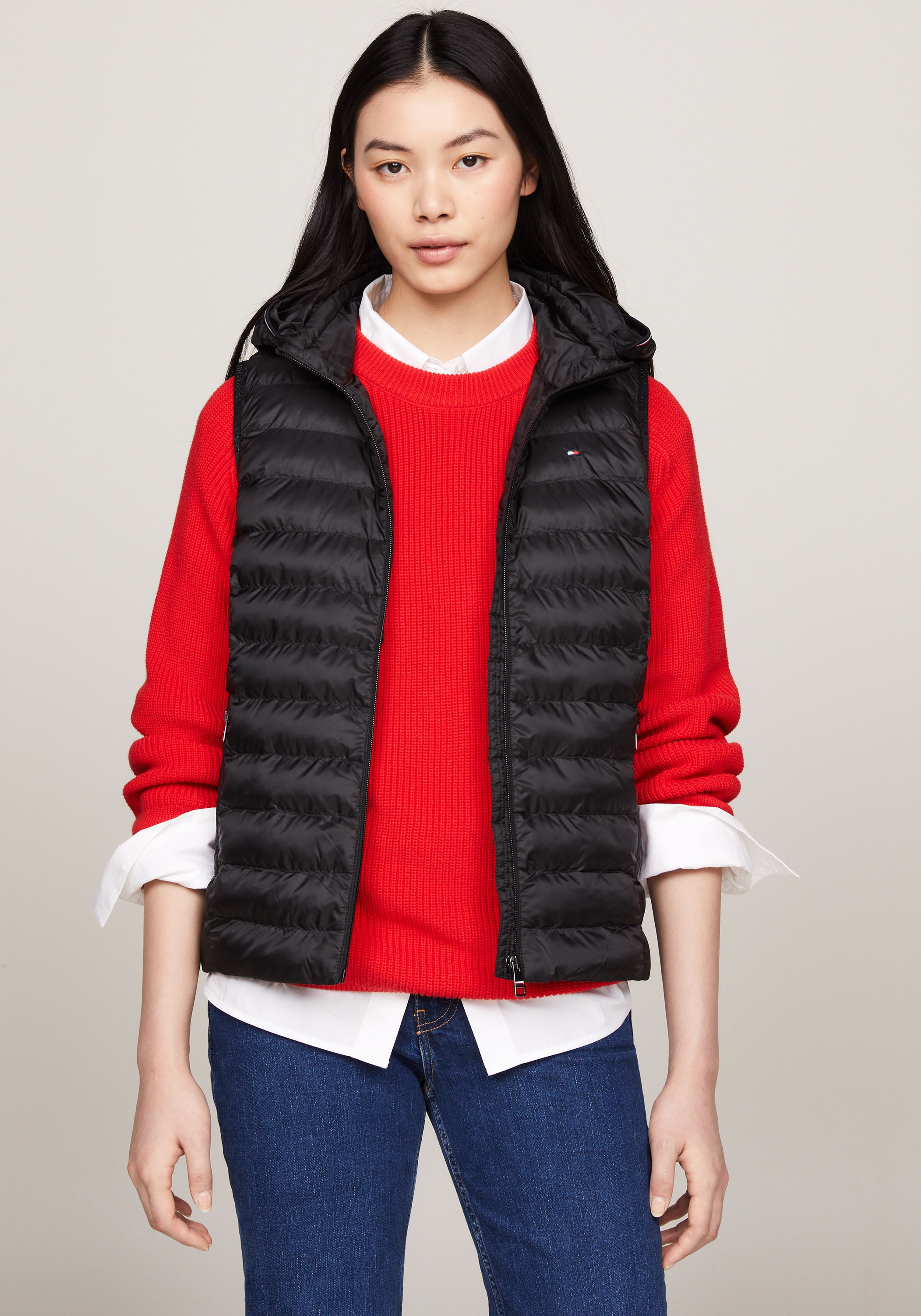 TOMMY HILFIGER Steppweste »LW PADDED GLOBAL STRIPE VEST«, (Global Serie TH WOMEN), Reißverschlusstaschen