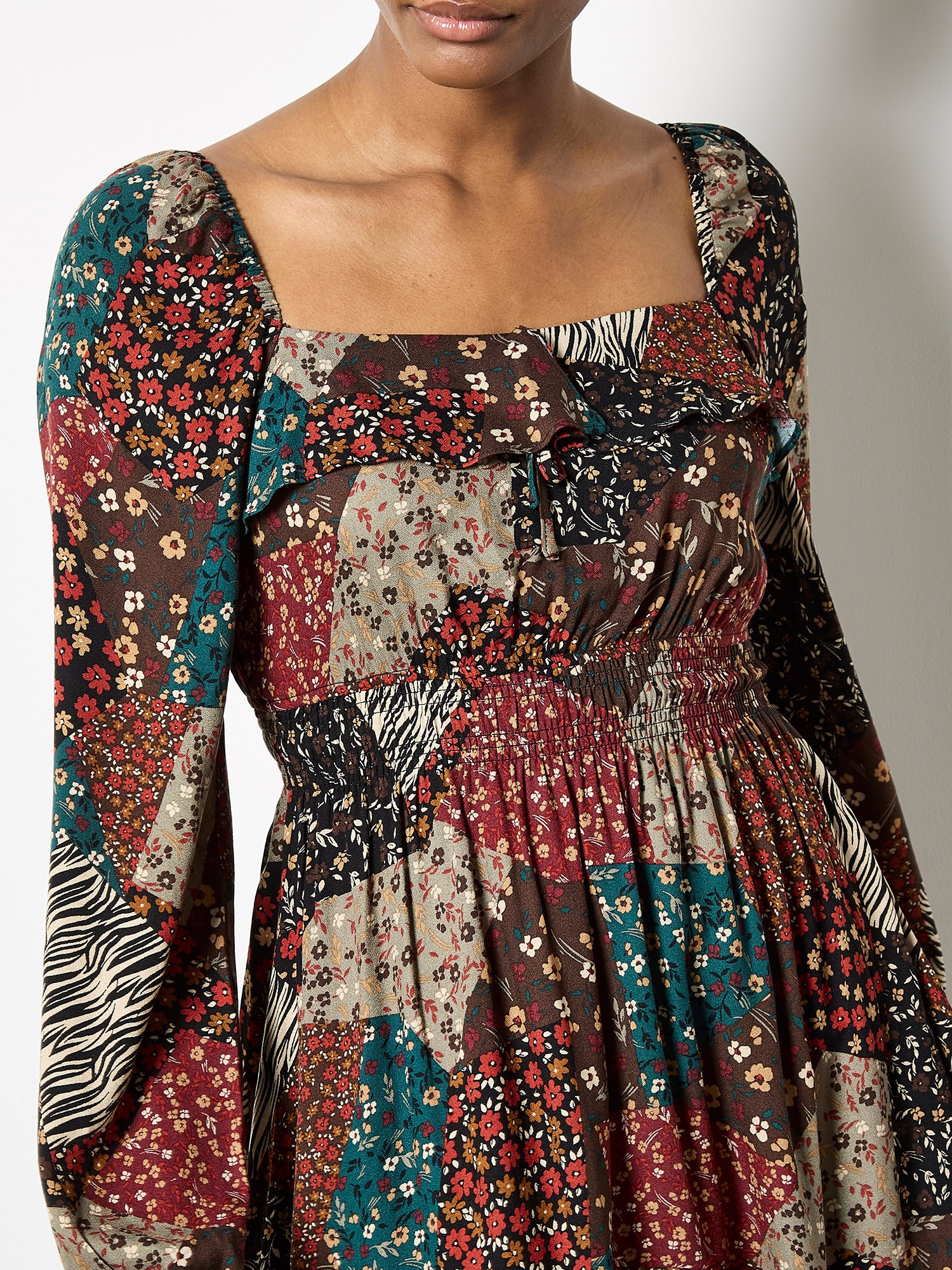 Apricot 2-in-1-Kleid »Patchworkkleid« mit Smokdetails und Ballonärmel