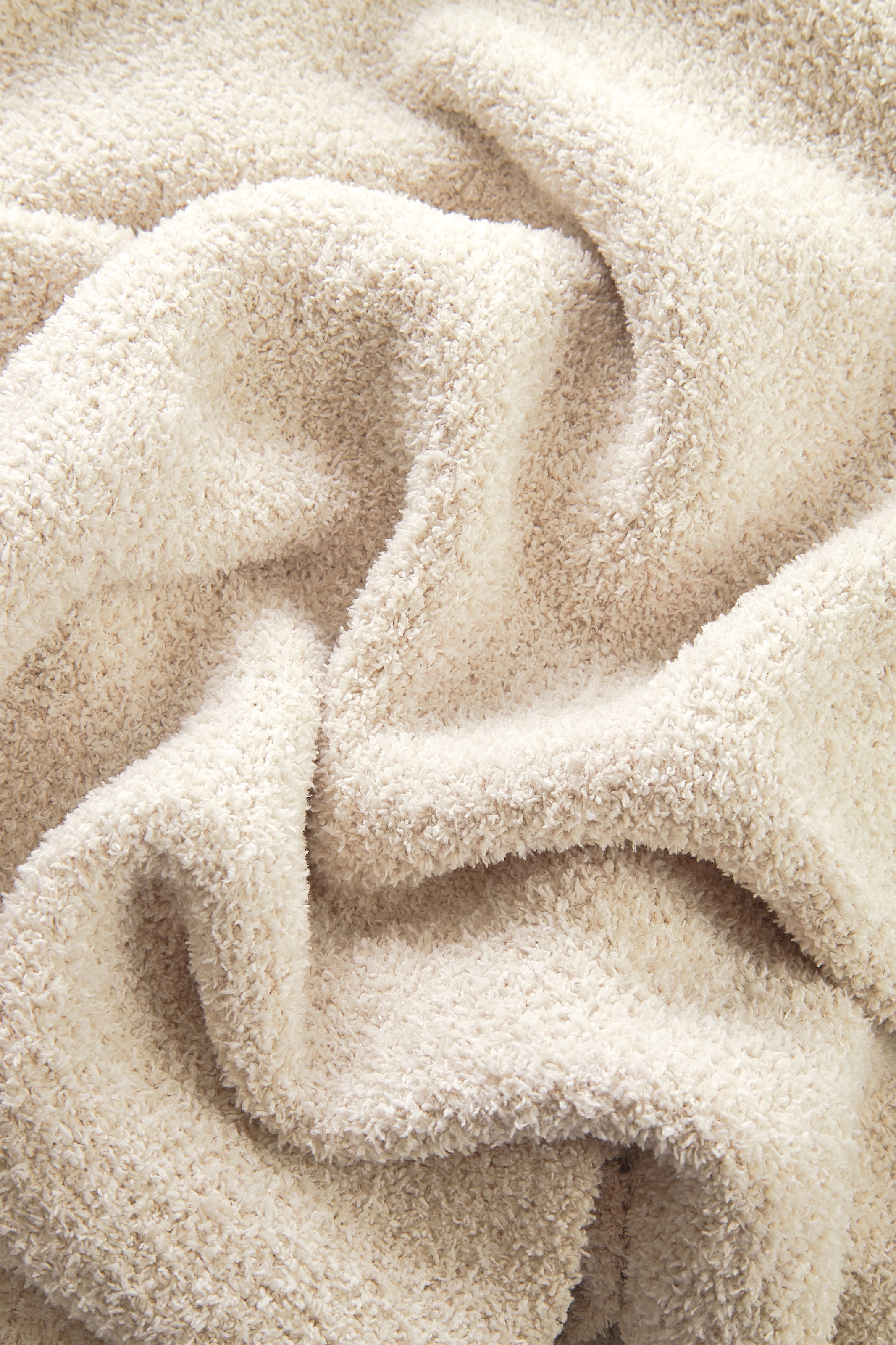 SCHÖNER WOHNEN-Kollektion Wohndecke »Vivid« aus kuschelweichem Polyesterstrick