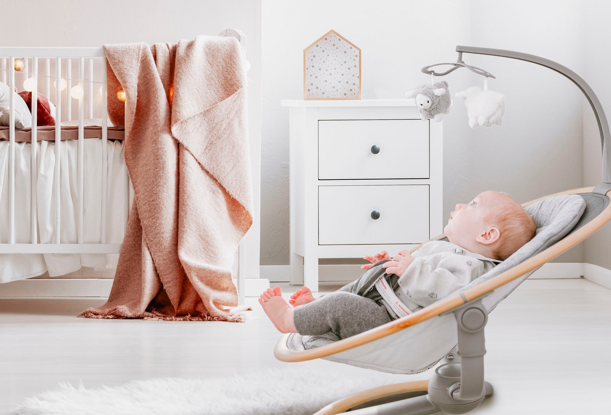 BabyGo Babywippe »Homey, wood optic«, bis 9 kg, mit Schaukelbewegungen und Sound