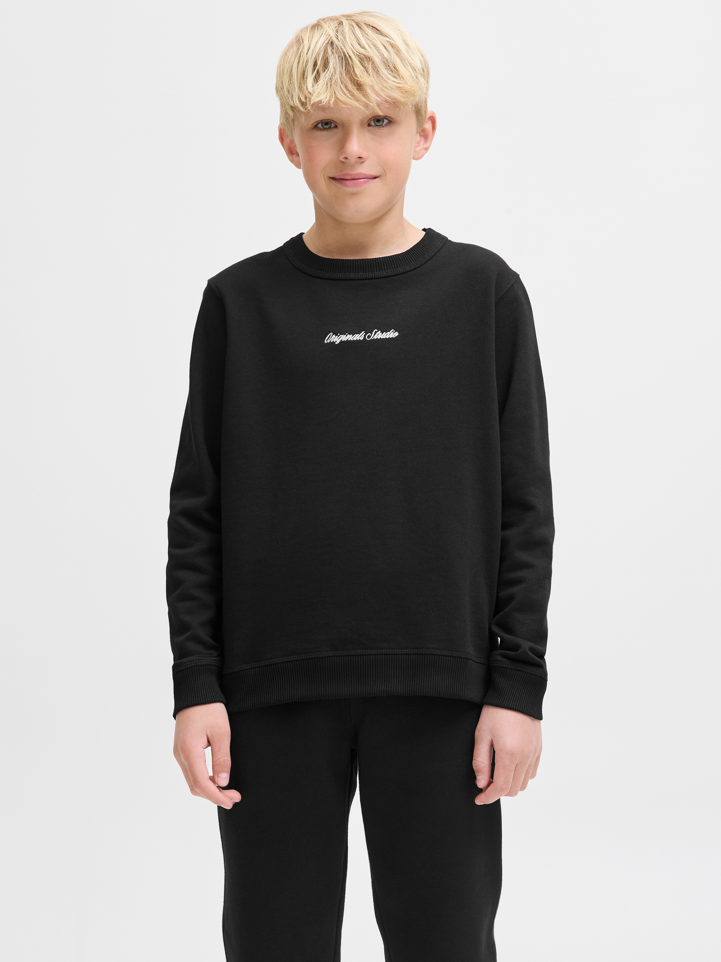 Sweatshirt JACK & JONES JUNIOR "JORNORREBRO EMB SWEAT CREW NOOS JNR", Jungen, Gr. 140, schwarz, angeraute Sweatware, Obermaterial: 89% Baumwolle, 11% Polyester, unifarben, relaxed fit normal, Rundhals, Rippbündchen, Sweatshirts Sweatshirt