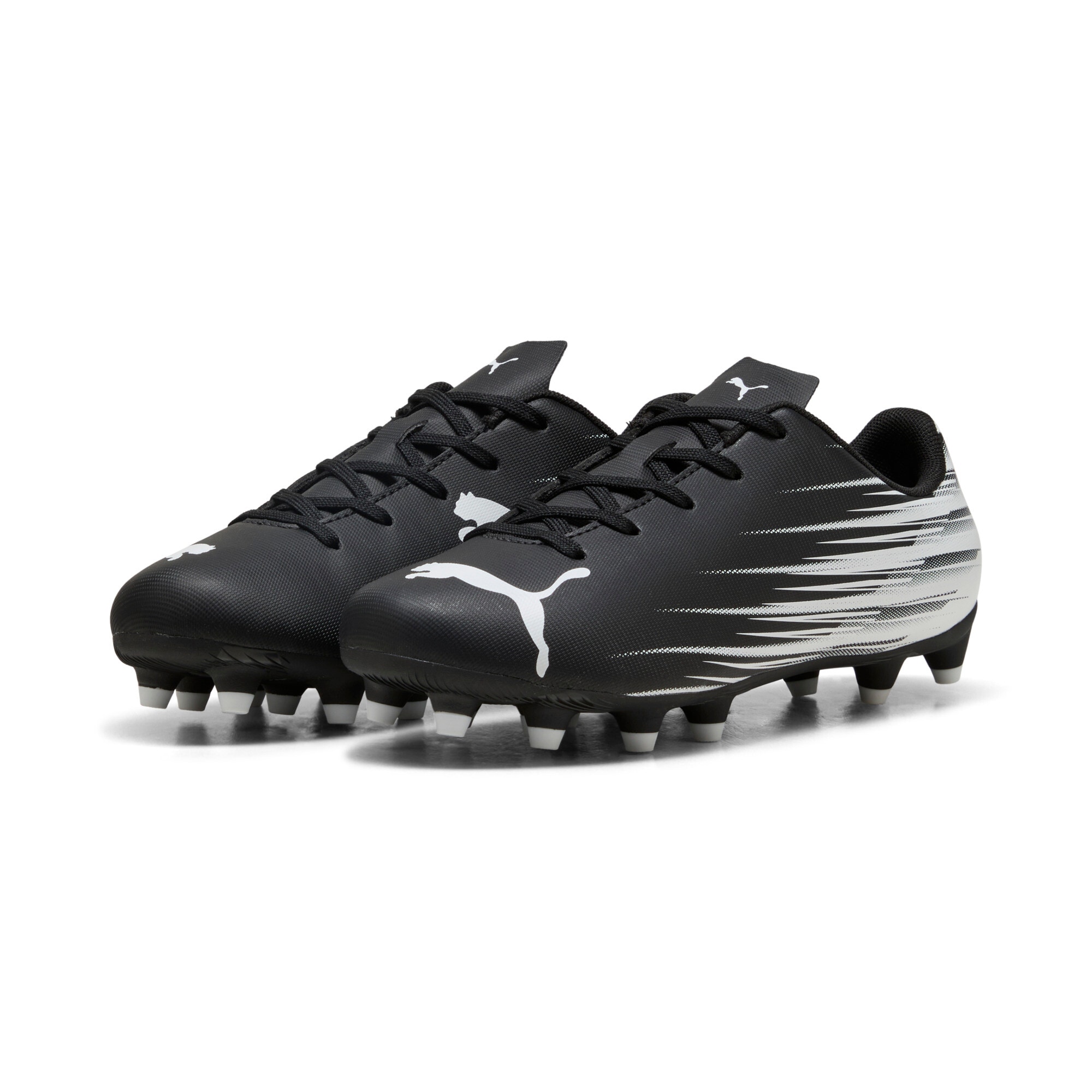 Puma Fußballschuh "Attacanto Ii Fgag Jr" Mit Nockenprofil Für Rasen- Und Kunstrasenplätze, Mit Schnürung