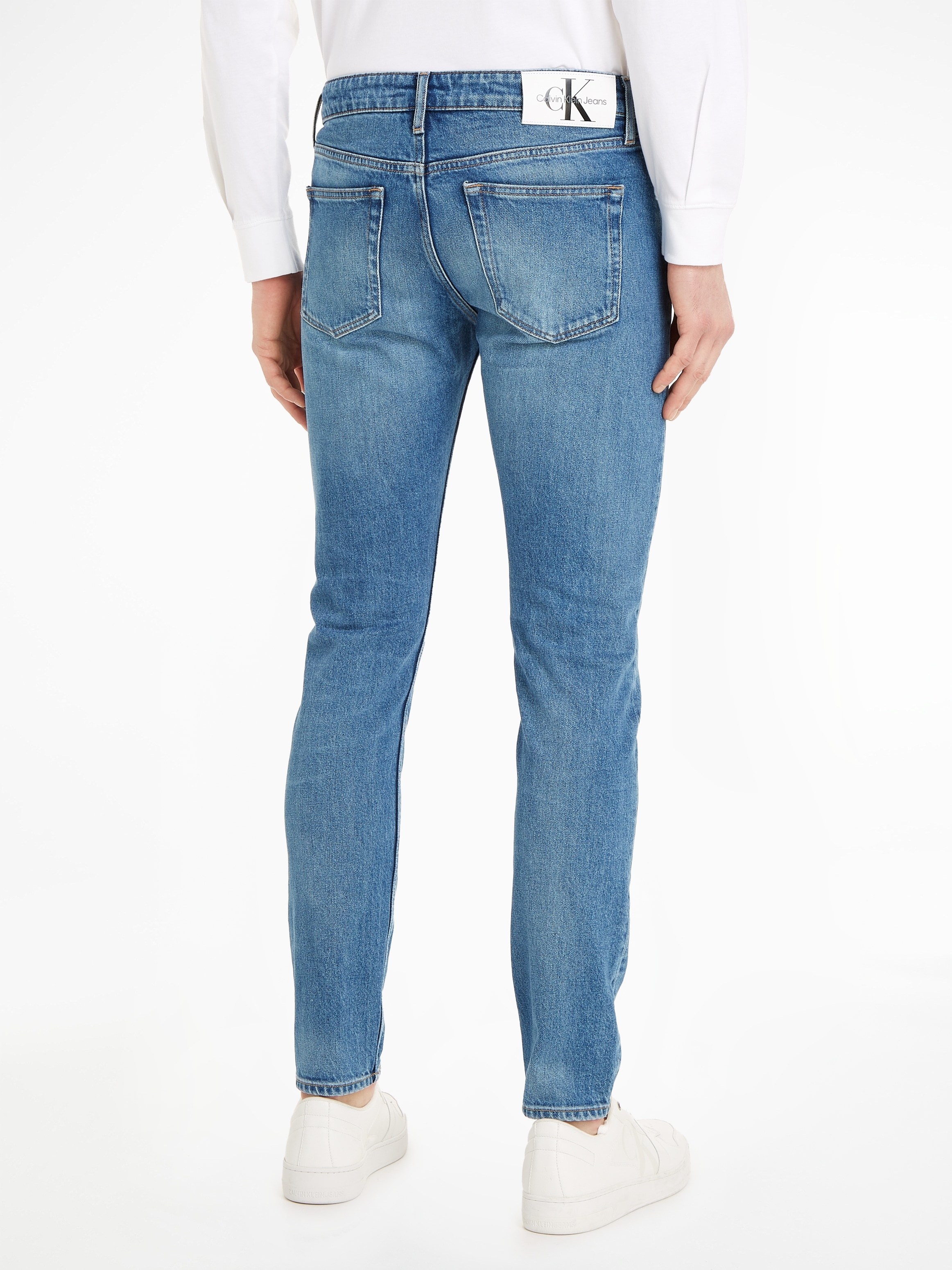 Calvin Klein Jeans Tapered-fit-Jeans "SLIM TAPER", mit Leder-Badge günstig online kaufen