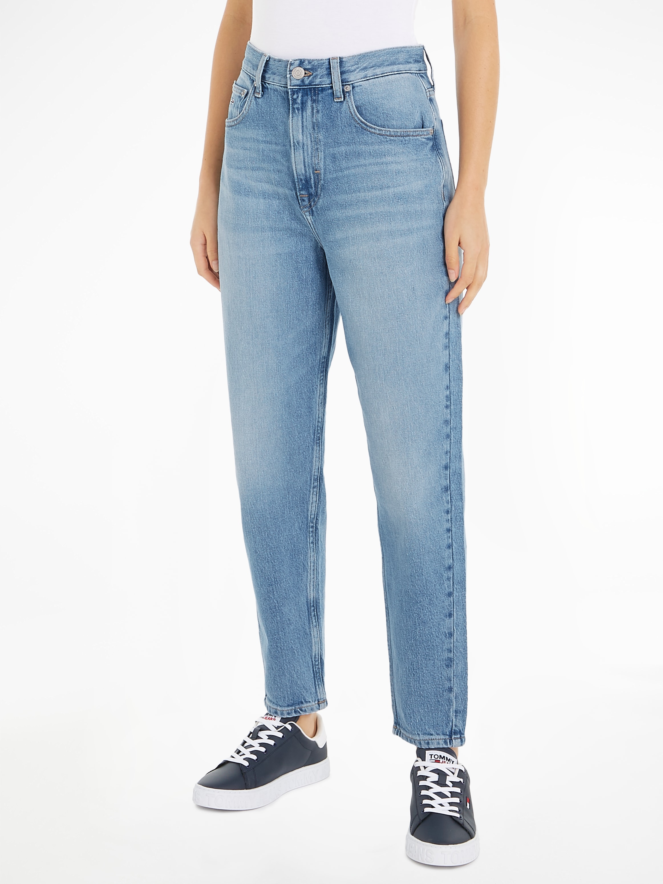 Tommy Jeans Mom-Jeans "Tommy Jeans - High waist - Mom-Jeans", mit Logo-Stickereien