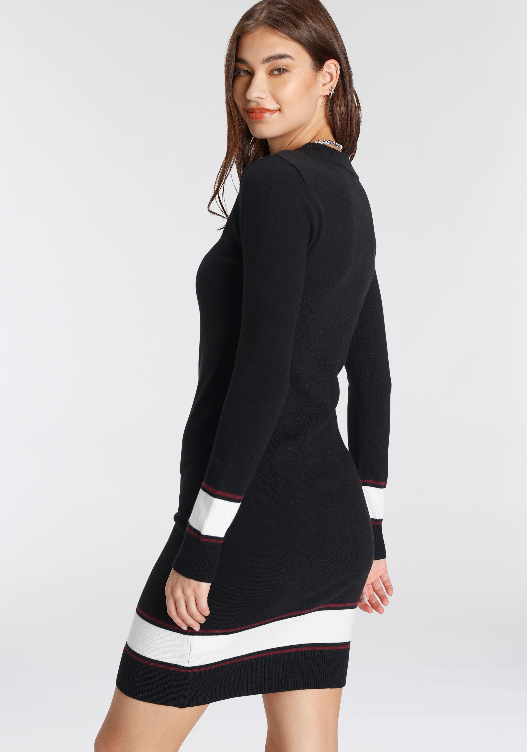 Thumbnail - AJC Strickkleid mit Kontraststreifen aus weicher Viskosemischung