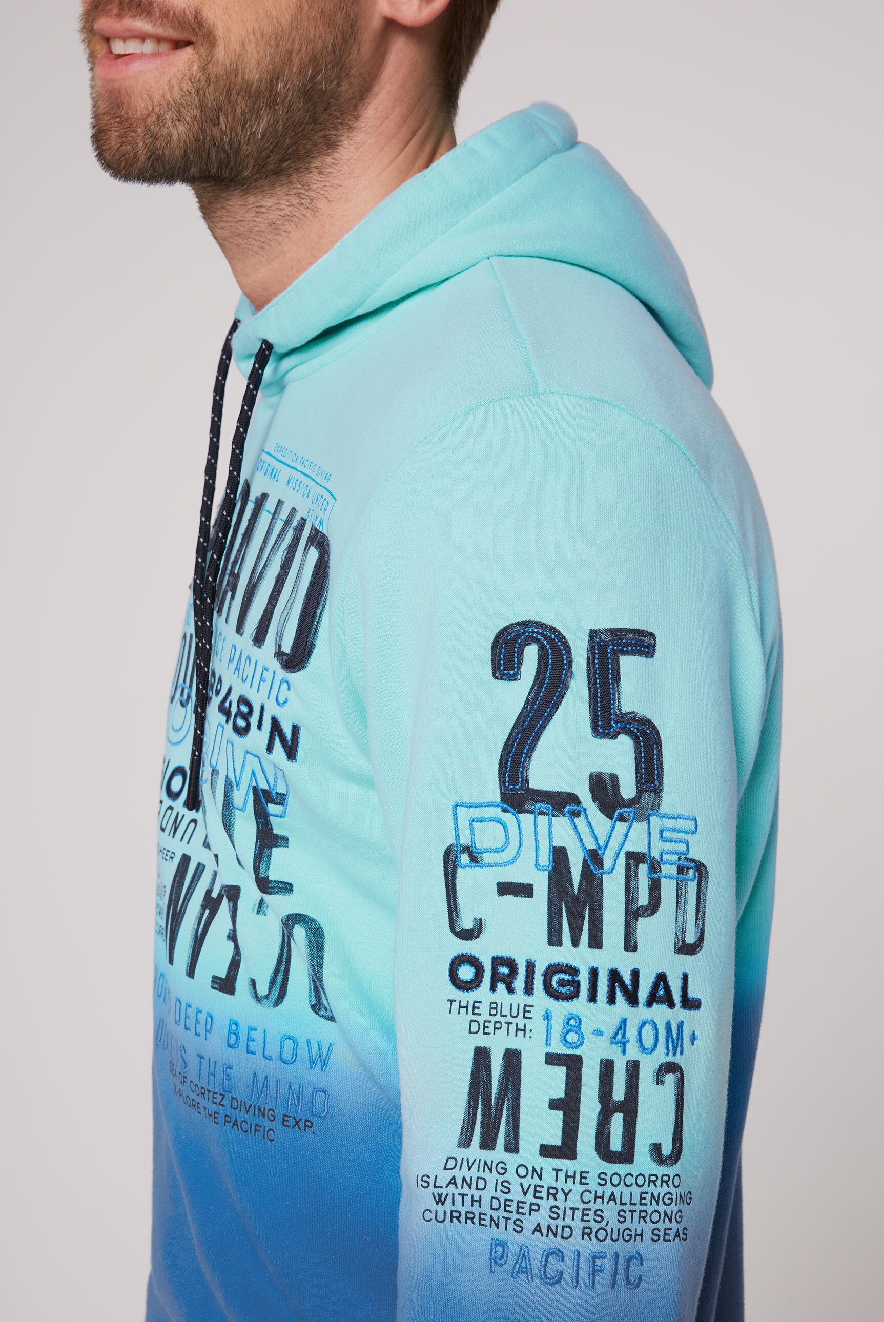 CAMP DAVID Kapuzensweatshirt, mit Farbverlauf