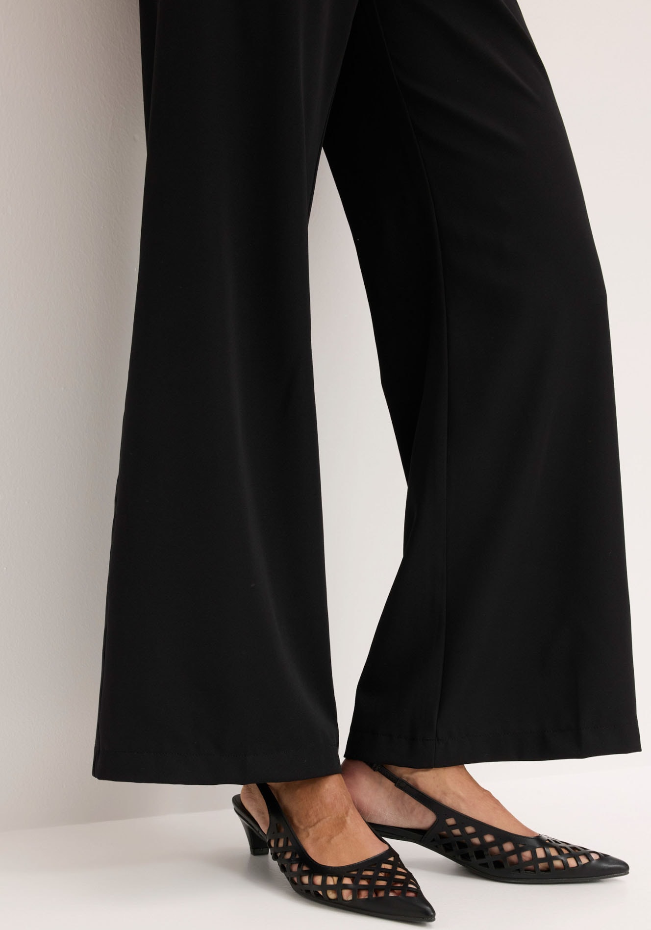 bonprix Marlene-Hose  mit weitem Bein, Bügelfalte und bequemem Bund