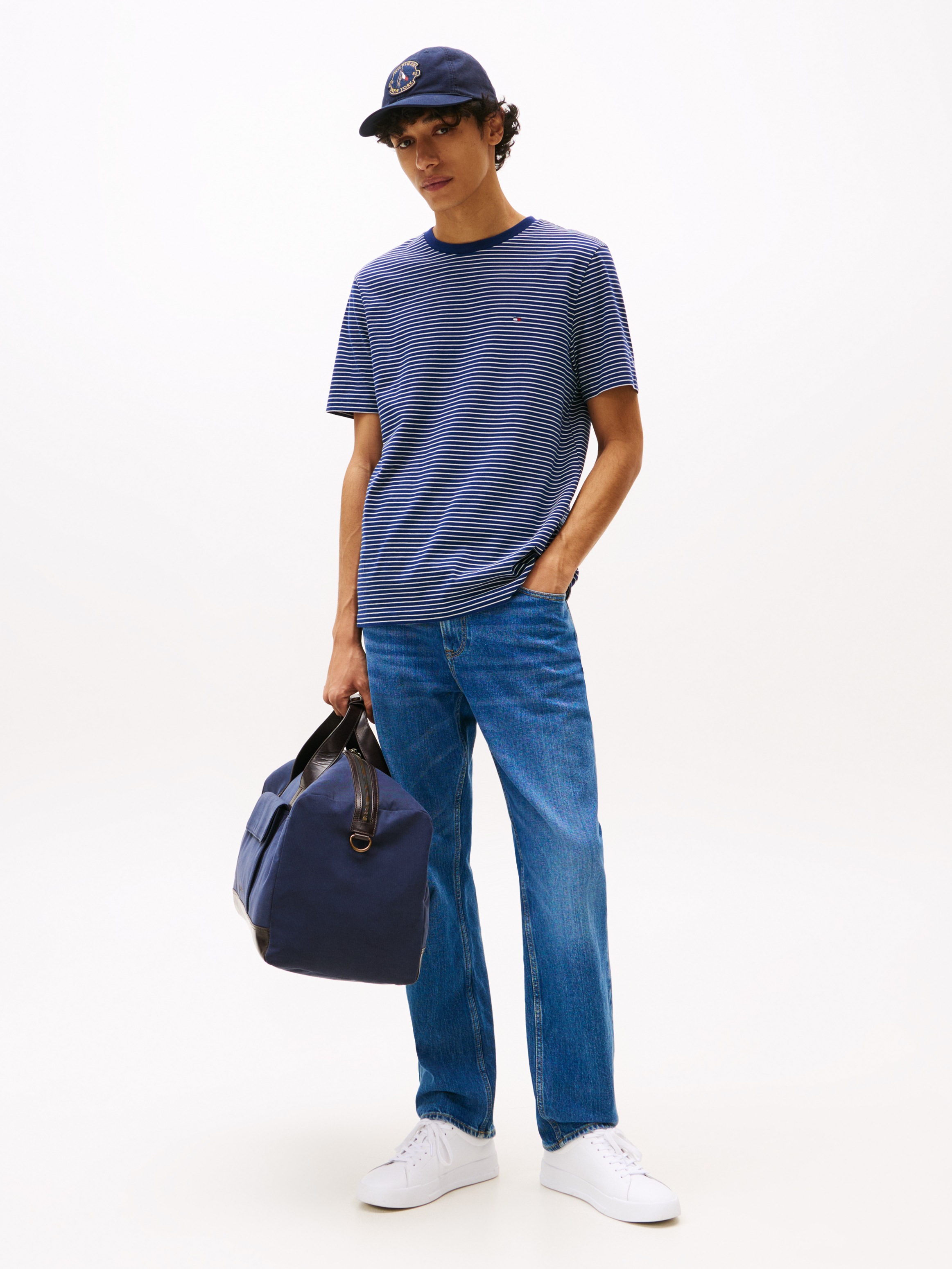 Tommy Hilfiger T-Shirt "ESSENTIAL REGULAR FIT SOLID mit Stickerei" unifarbe günstig online kaufen