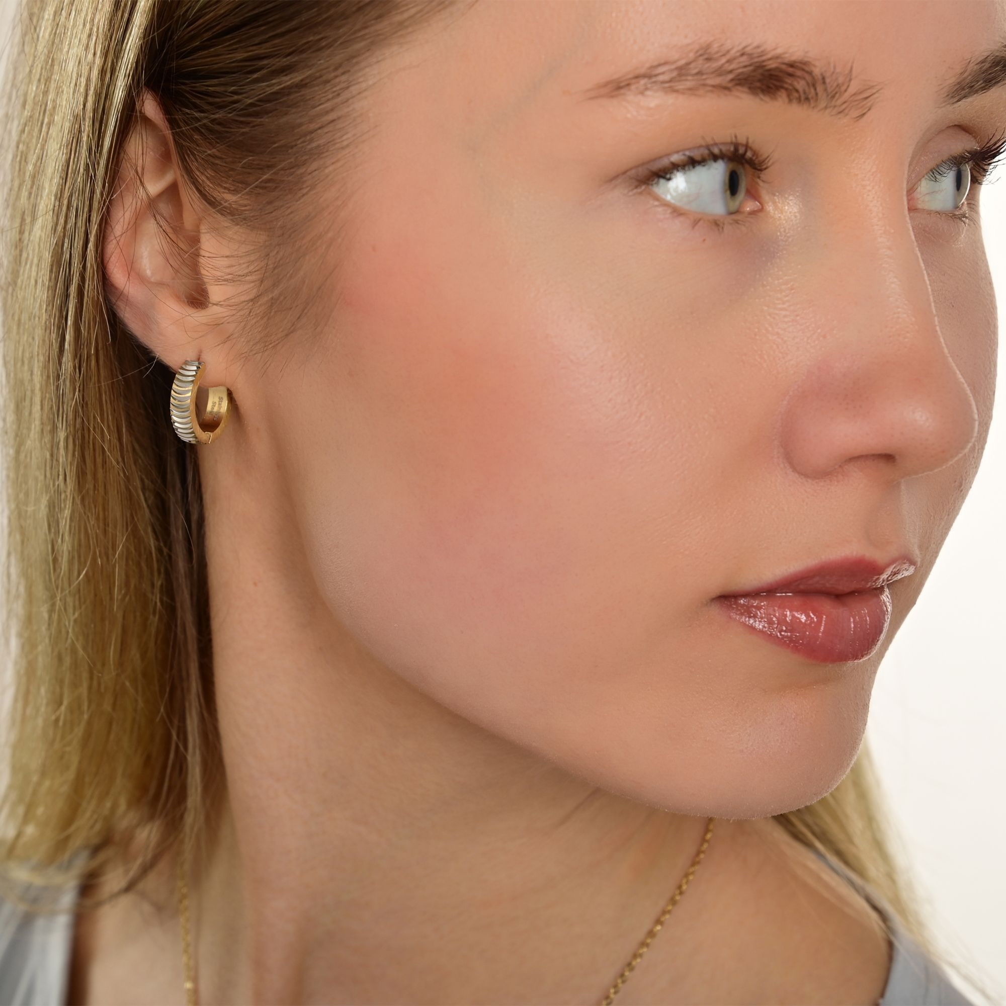 Adelia´s Klappcreolen »Damen Ohrringe – Klappcreole aus Edelstahl« Ein stilvolles Geschenk für besondere Momente