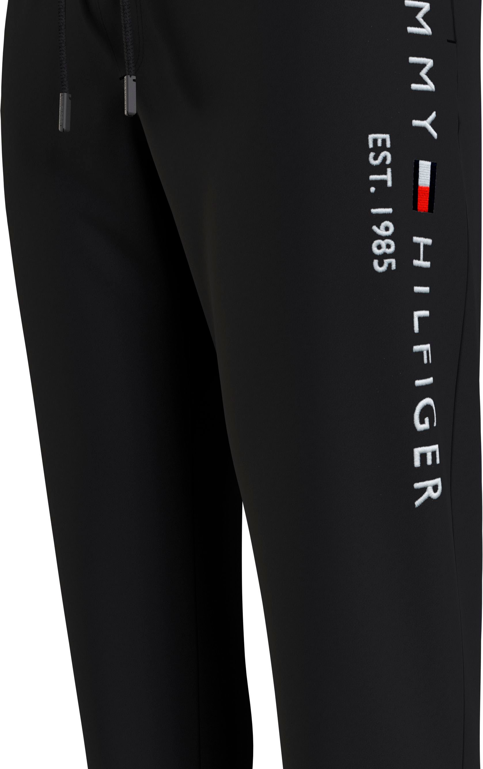 Tommy Hilfiger Sweathose »BASIC BRANDED SWEATPANTS«, mit großem Tommy Hilfiger Schriftzug