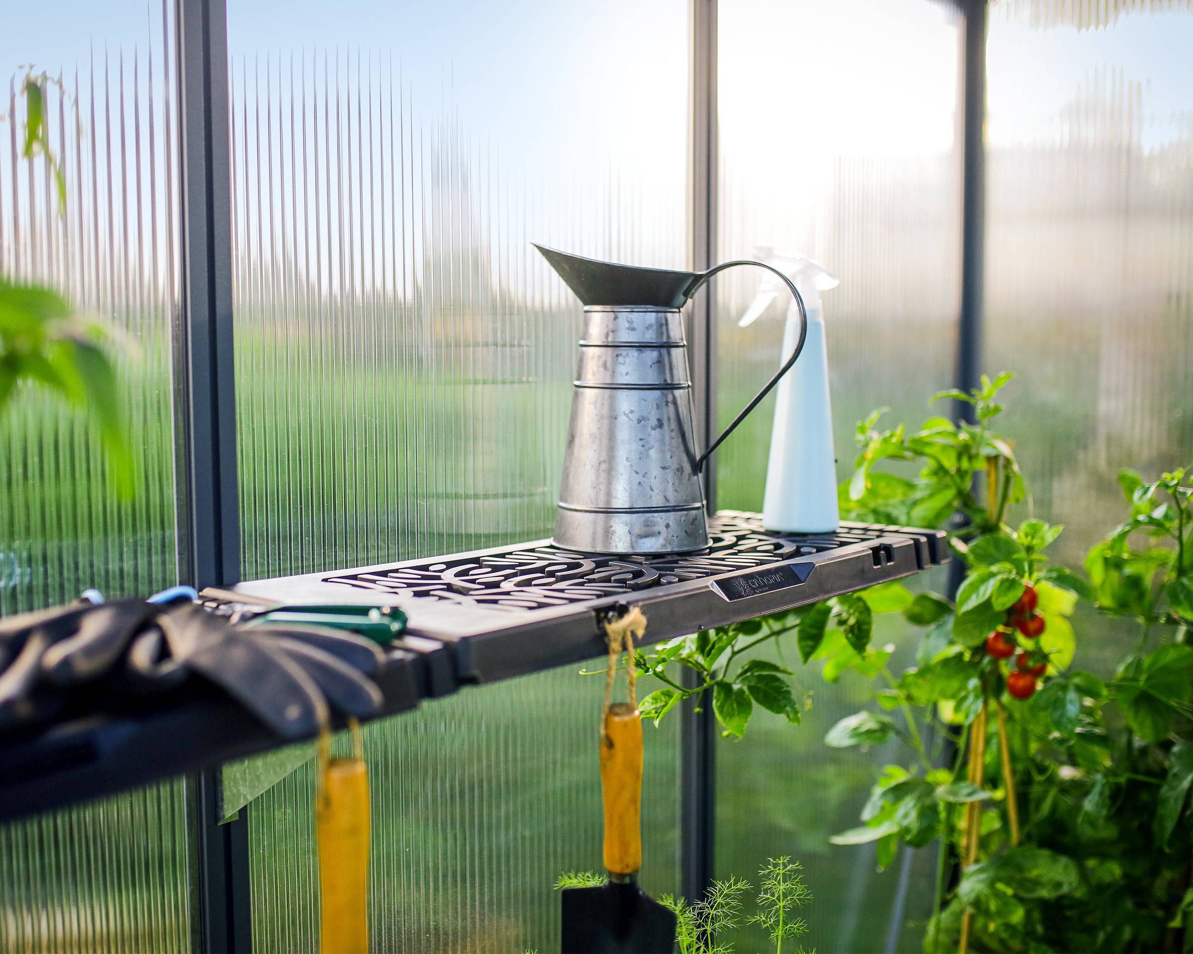 Thumbnail - Palram - Canopia Anbauregal "Regalset für Gewächshäuser" Set, 8 Stk. tlg. 20 kg Tragkraft je Regal