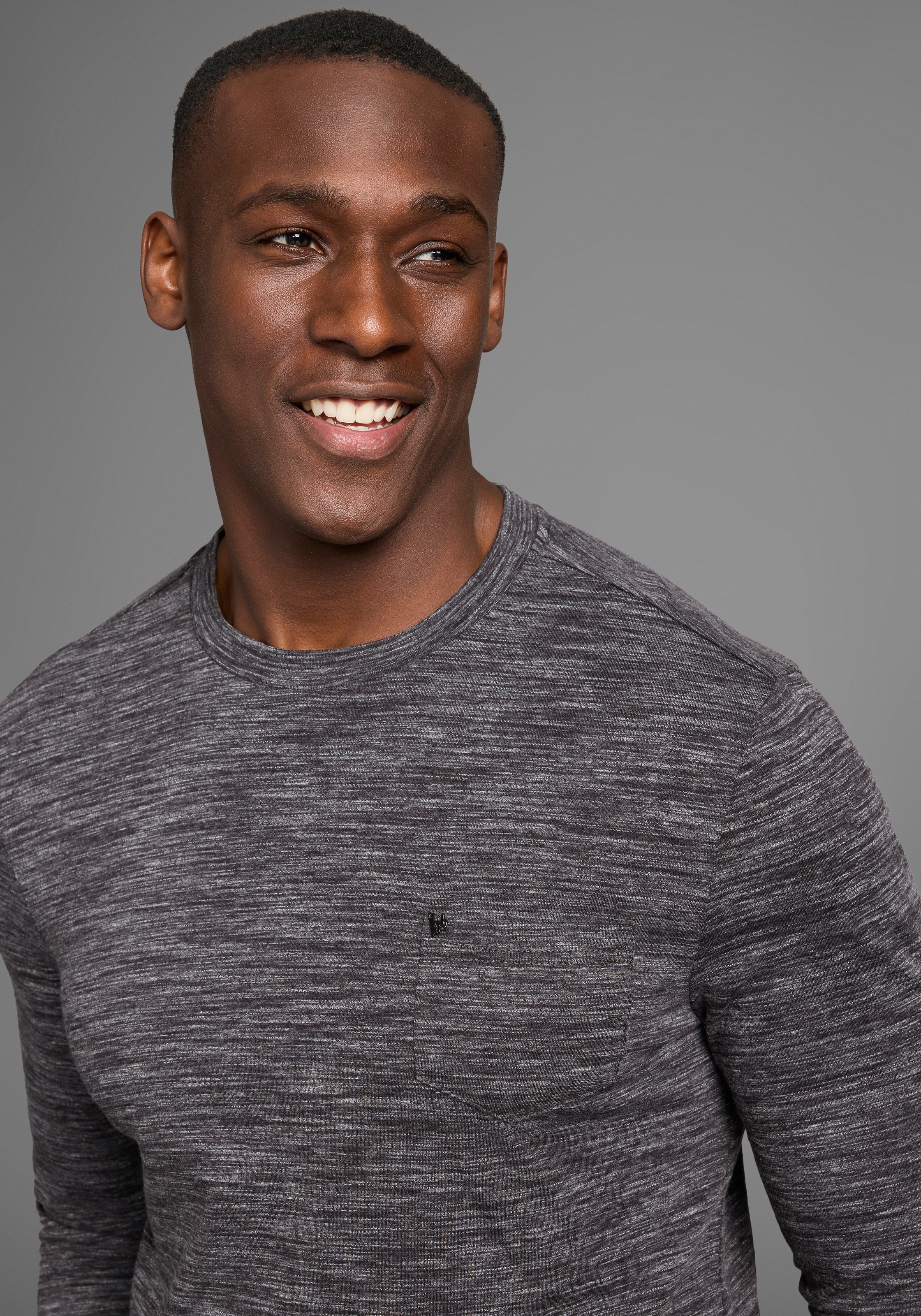 Bruno Banani Langarmshirt, Langarmshirt in schmaler Passform