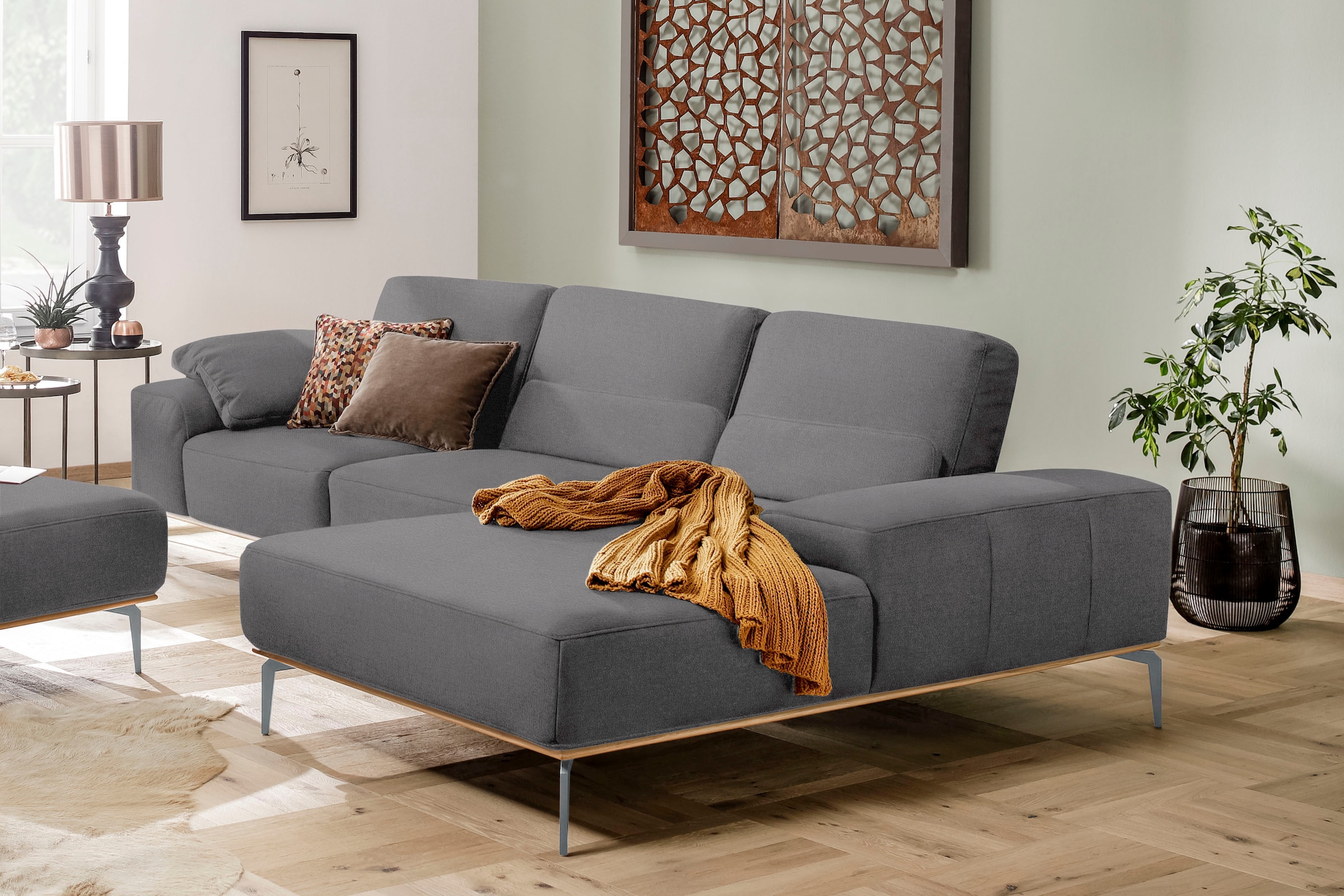 W.SCHILLIG Ecksofa "run, Designsofa mit tollem Sitzkomfort, bequem, L-Form" mit elegantem Holzsockel, Füße in Silber matt, Breite 319 cm