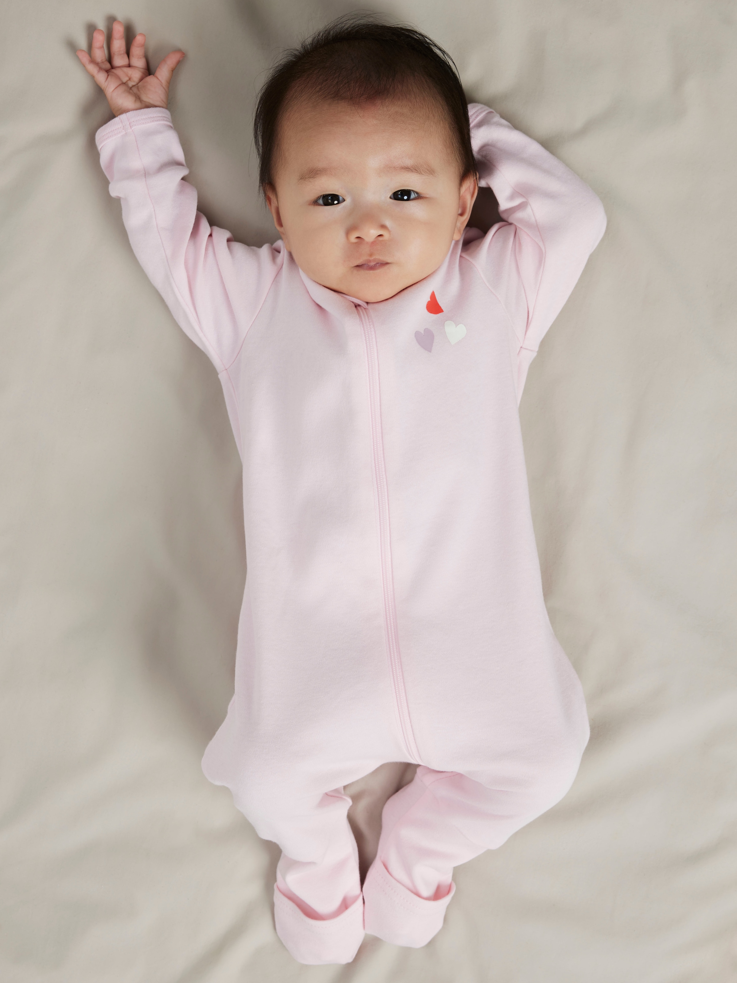 Name It Schlafanzug »NBFNIGHTSUIT 2P ZIP FF CAR. HEART NOOS« Packung, 2 tlg.