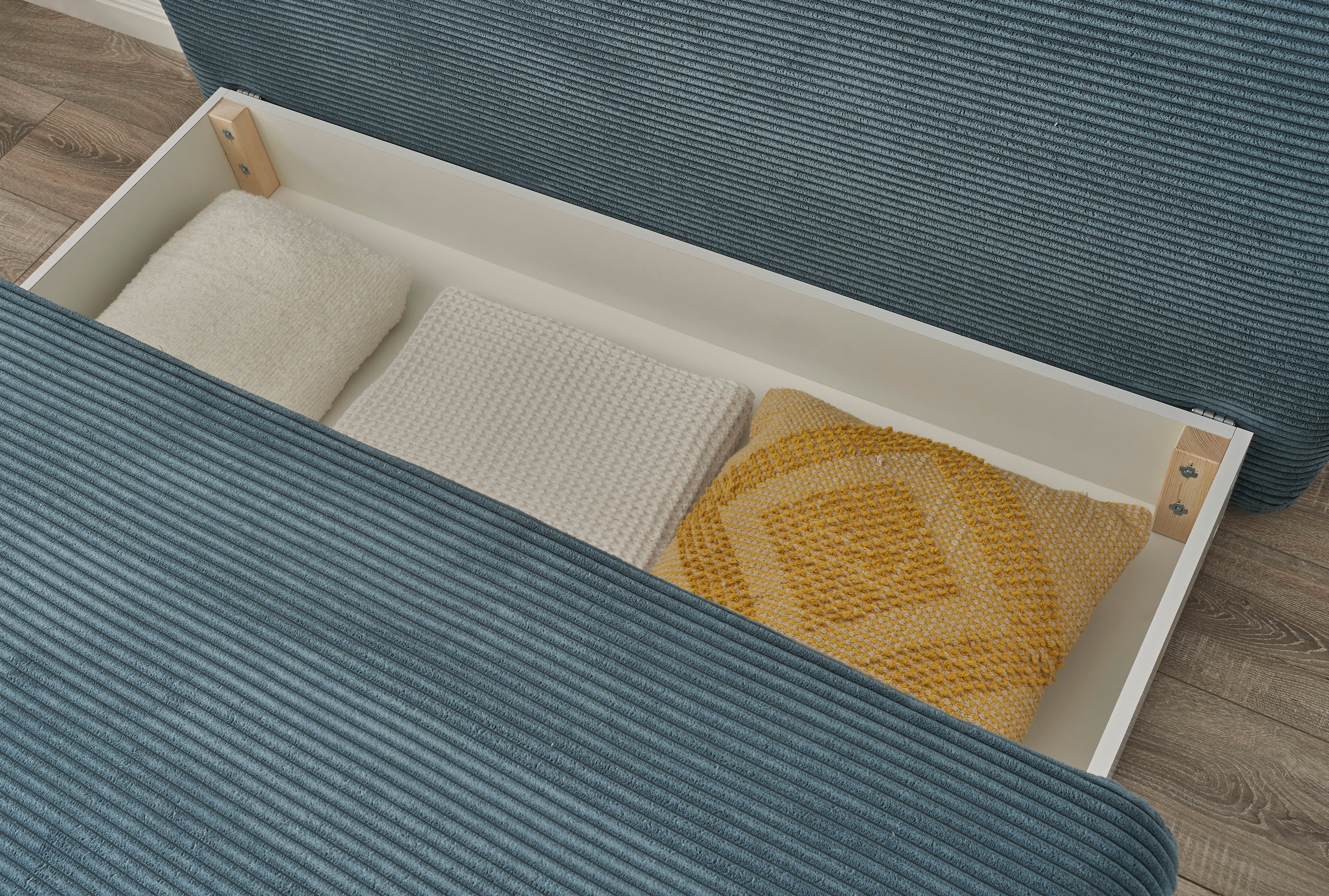 ED EXCITING DESIGN Schlafsofa »Charlie«, Schlafsessel mit Bettkasten & 1 Rückenkissen