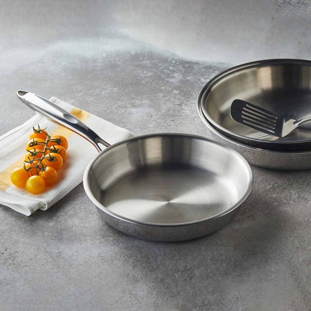 RESTO Kitchenware Bratpfanne »Crater Pfanne aus Tri-Ply (Edelstahl + Aluminium + Edelstahl) ofenfest«, Edelstahl 18/10, (1 tlg.), Energieeinsparung 25% durch die dreilagige Basis