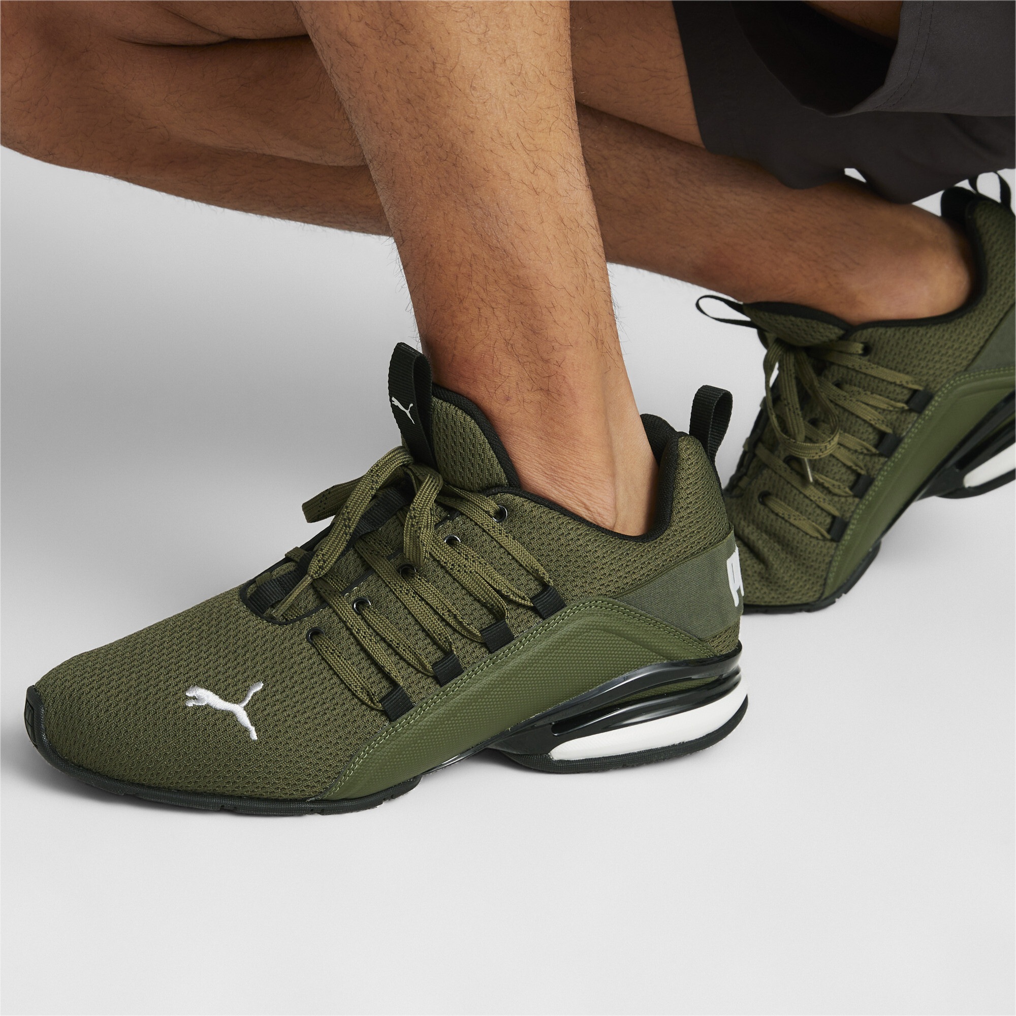 PUMA Trainingsschuh "Axelion Refresh Laufschuhe Herren" günstig online kaufen