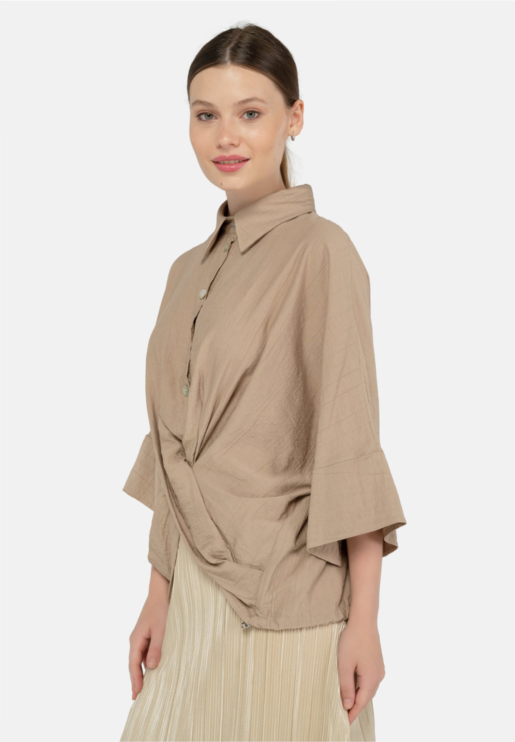 freshlions Klassische Bluse »Maya«, mit kurzem Schnitt