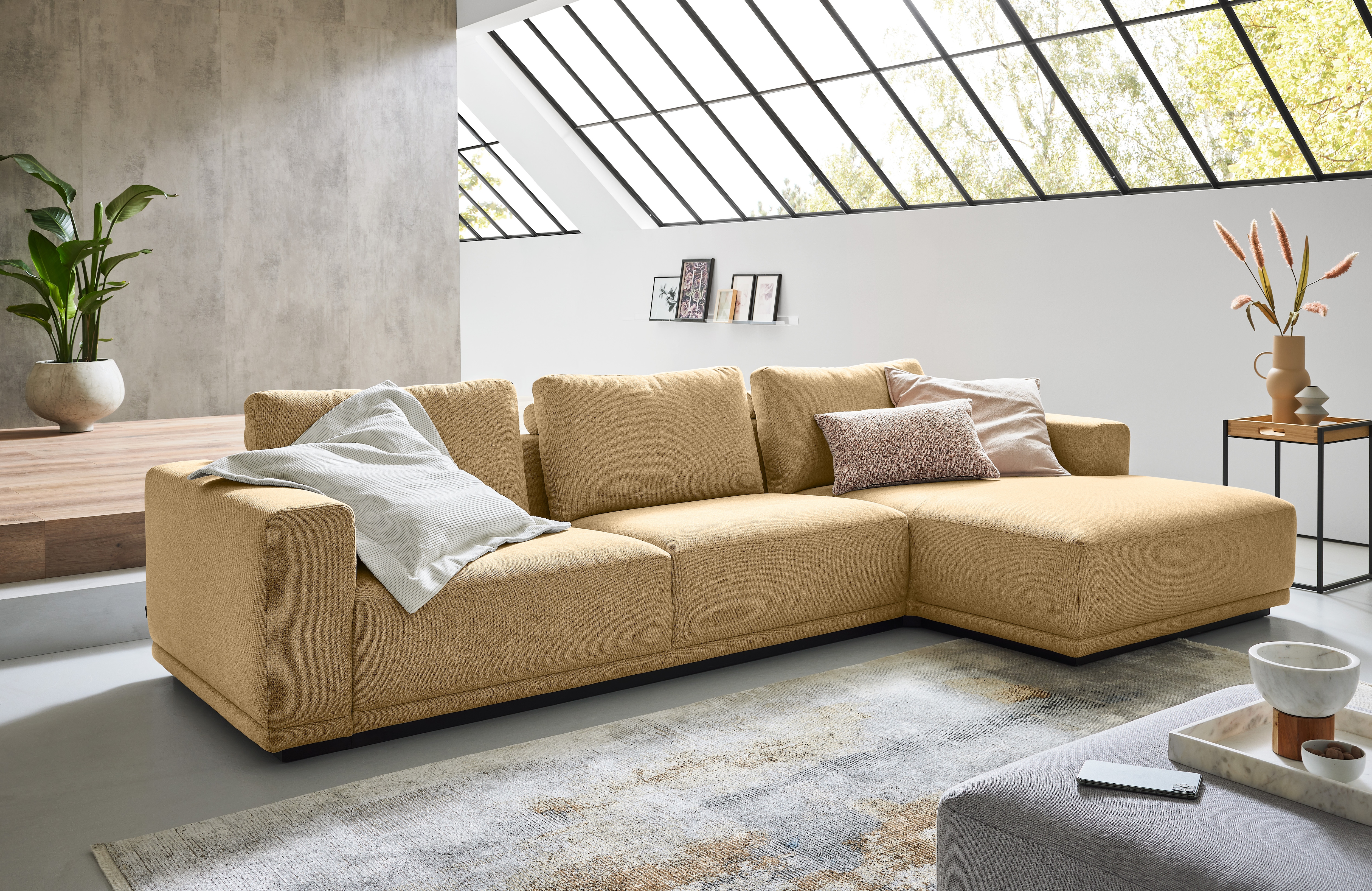 Musterring Ecksofa "JustB PM200, Holzrahmen in schwarz, wahlw. Sitzvorzug, Breite 316cm" Anreihsofa links & Longchair rechts, mit Armlehnen, inkl. Rückenkissen