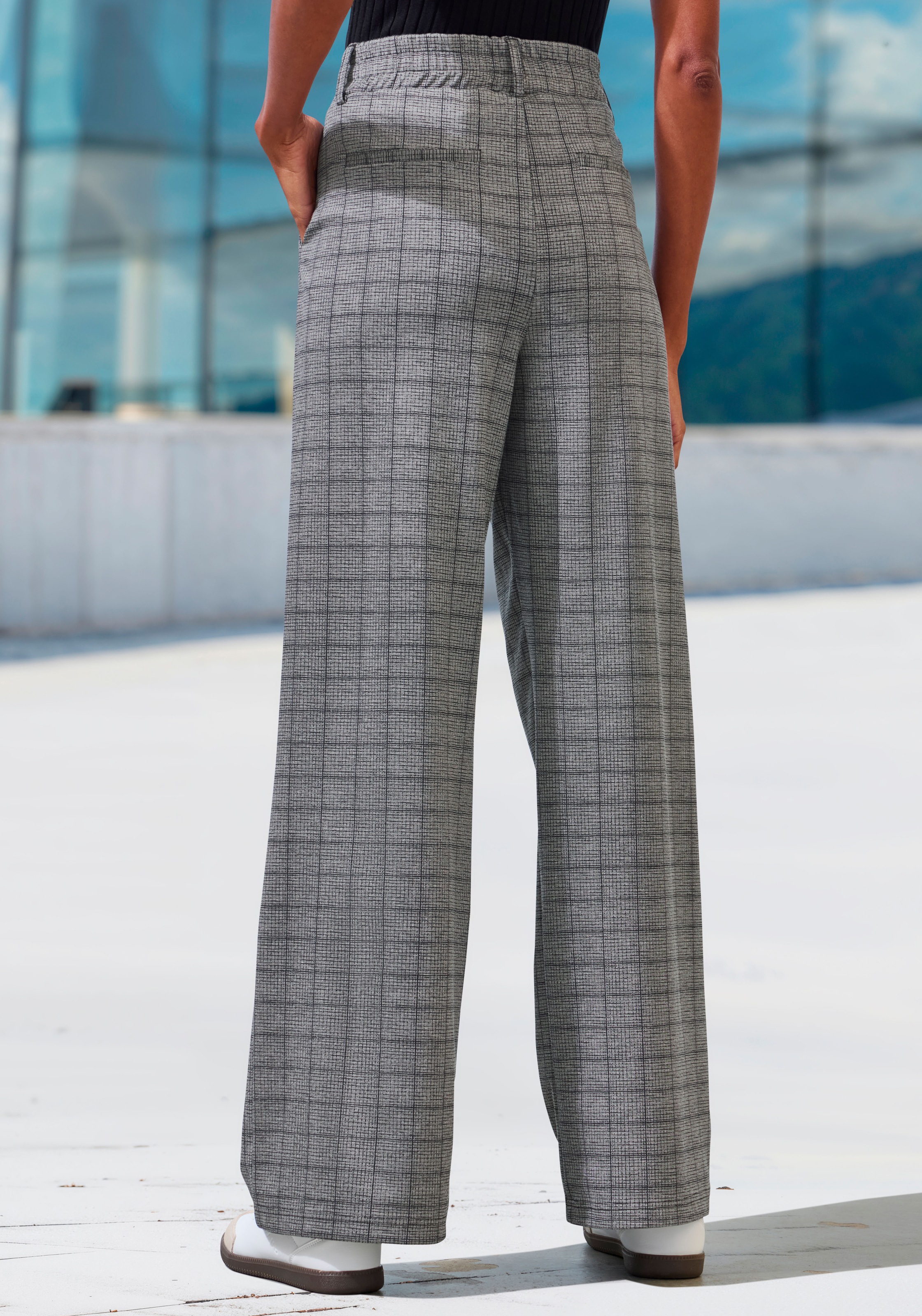 LASCANA Schlupfhose »extra Weit mit Bundfalten«