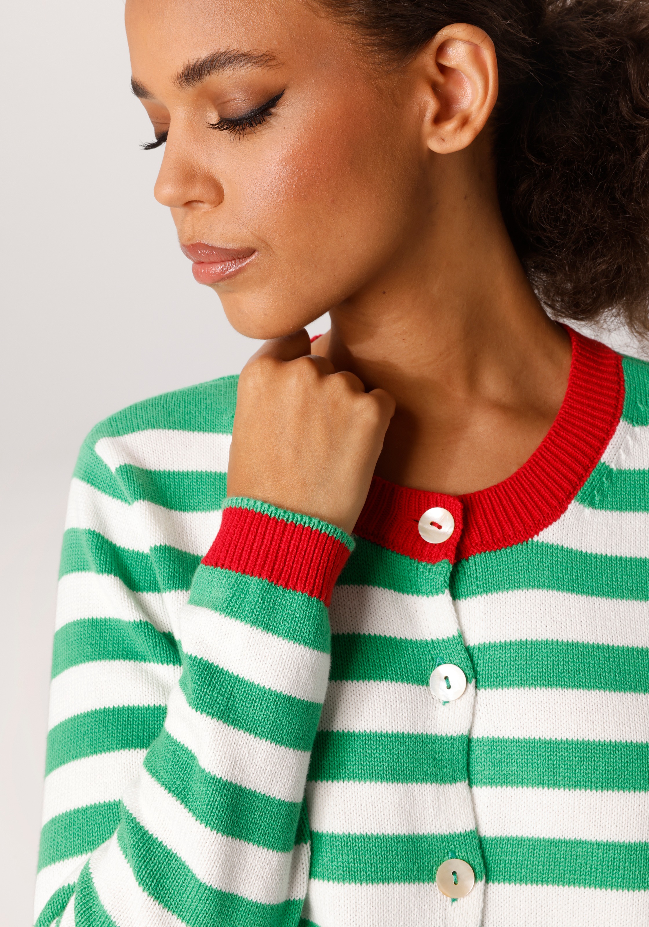 Thumbnail - Aniston CASUAL Strickjacke im trendigen Streifen-Dessin - NEUE KOLLEKTION