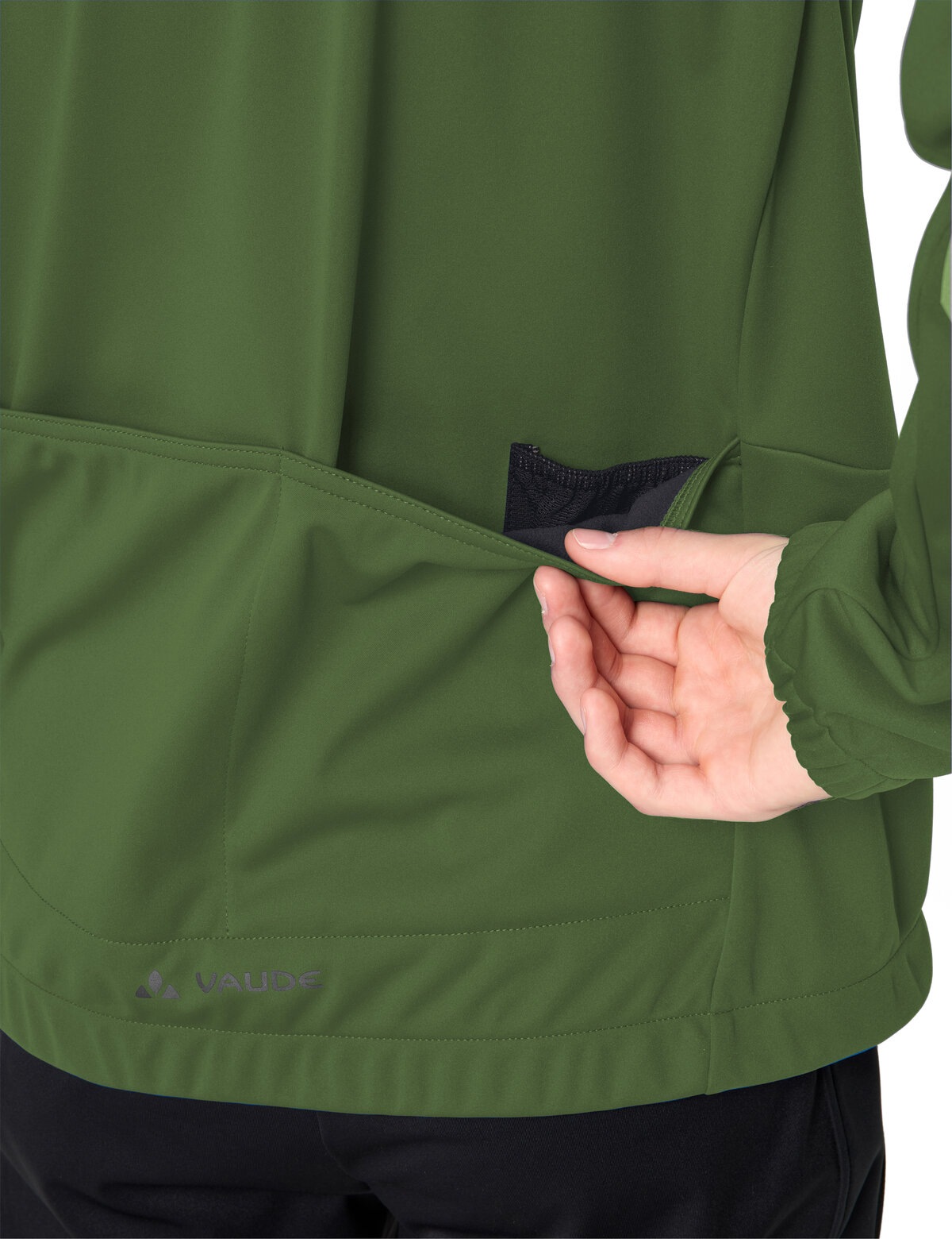 VAUDE Softshelljacke »MEN'S MATERA SOFTSHELL JACKET III« für Radsport, wasserabweisende Oberfläche, atmungsaktives Material