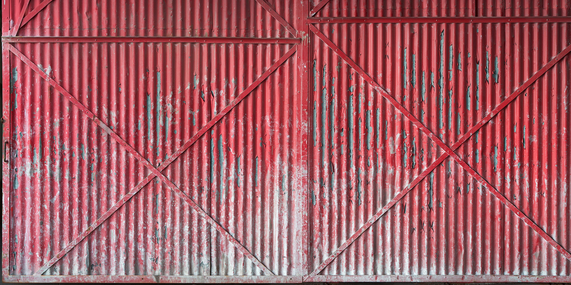 Fototapete »Iron Door Red«, Vlies, Wand, Schräge