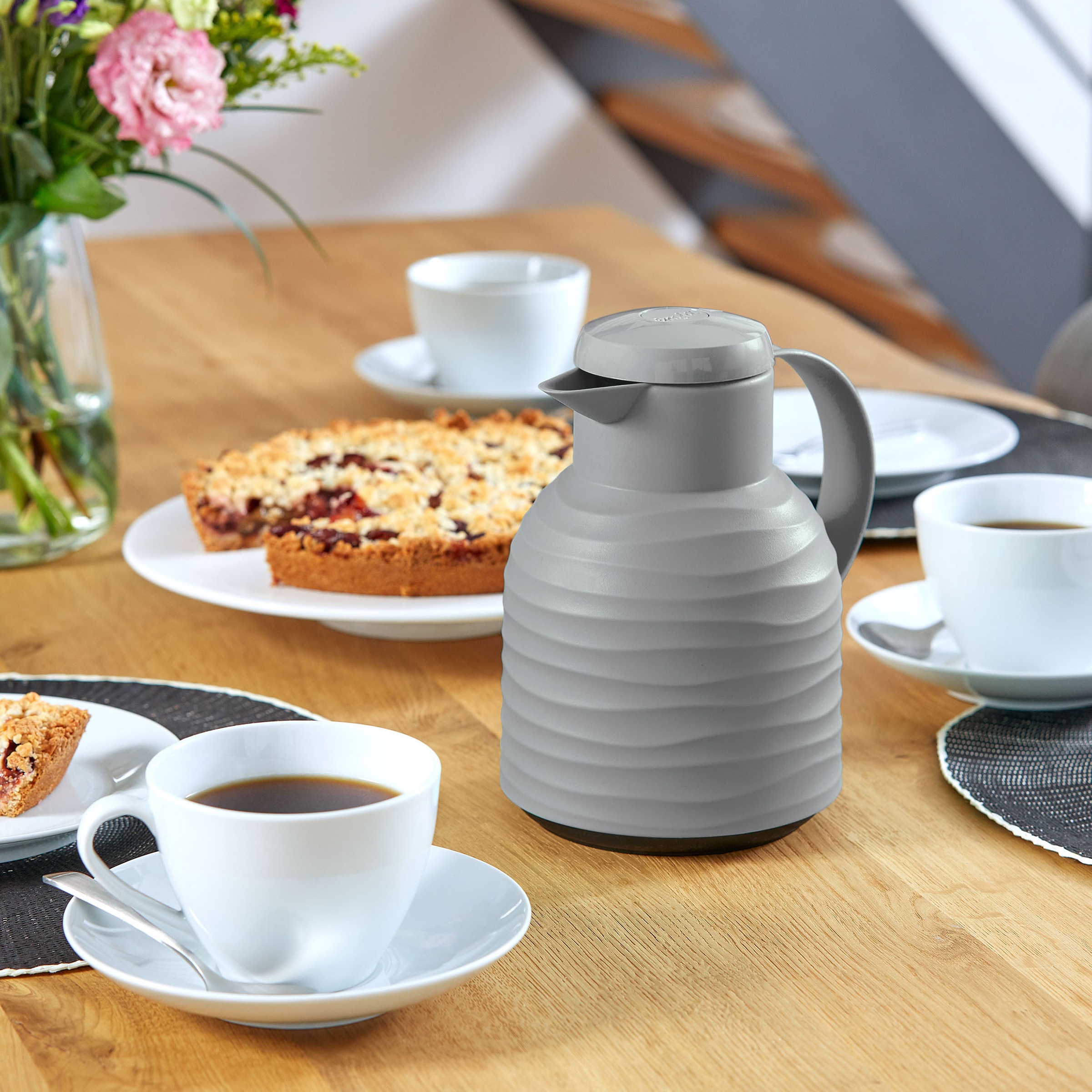 Emsa Isolierkanne »Samba Wave«, 1 l, Made in Germany, 12h warm/24h kalt, Quick-Press-Deckel, Glaskolben