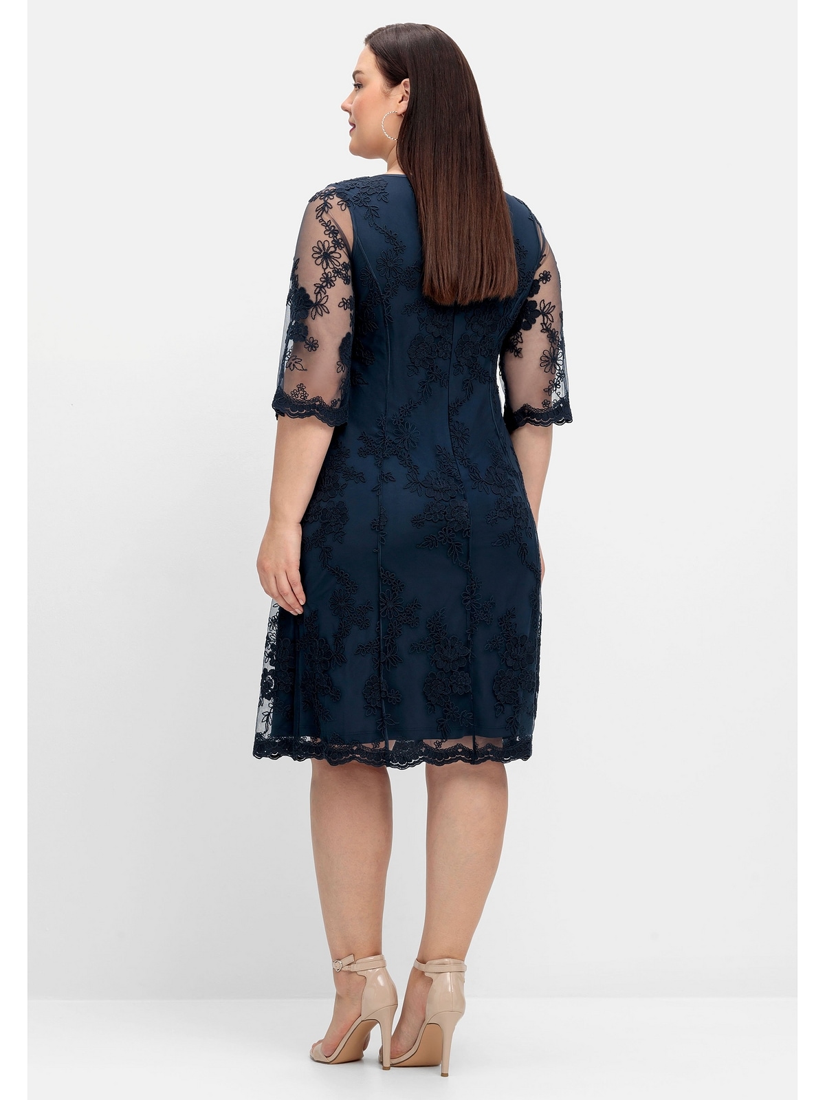 Sheego Abendkleid »Große Größen«, aus Mesh, mit floraler Stickerei online  kaufen | BAUR