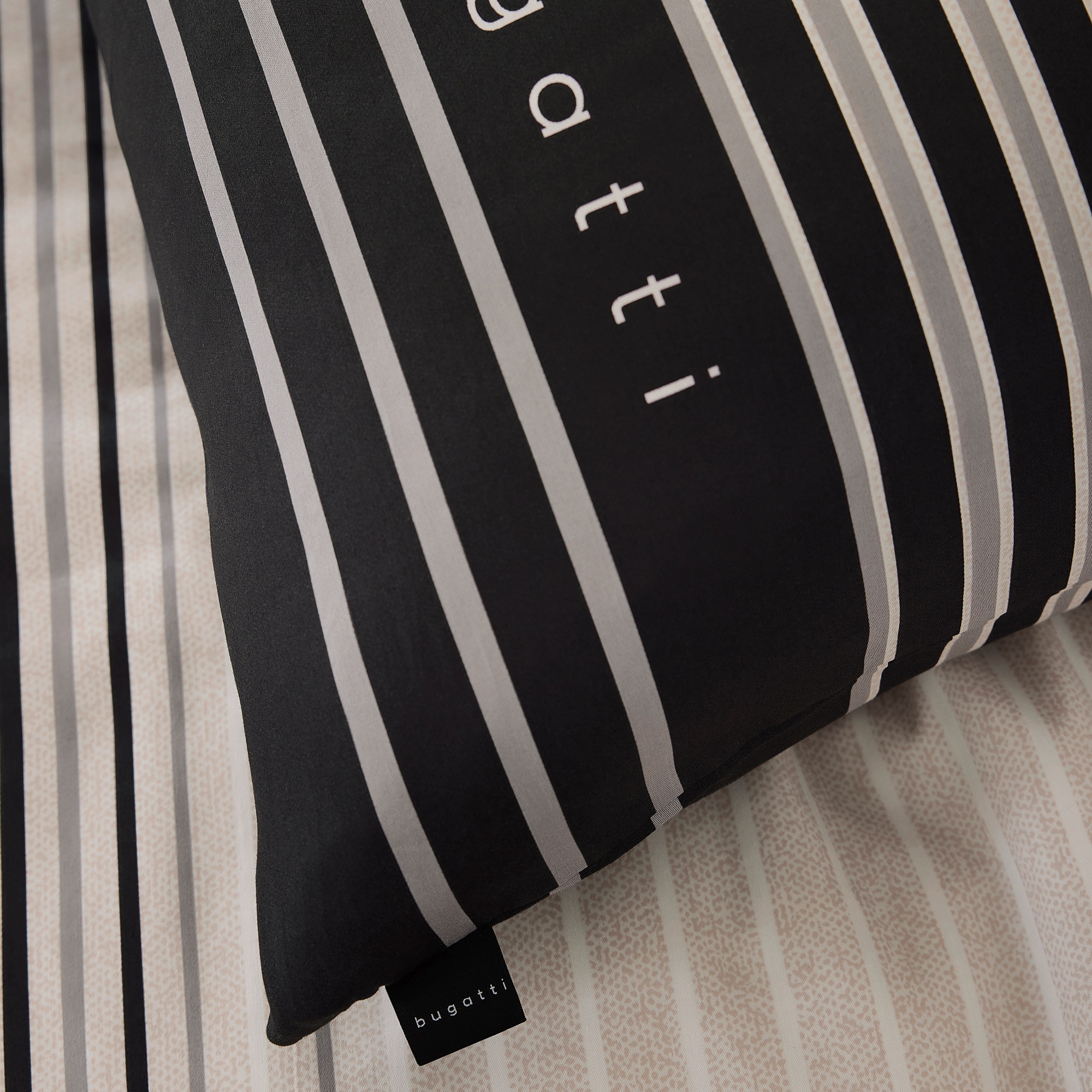 Thumbnail - bugatti Bettwäsche "Satinbettwäsche bugatti" 2 Stk. mit elegantem Farbverlauf